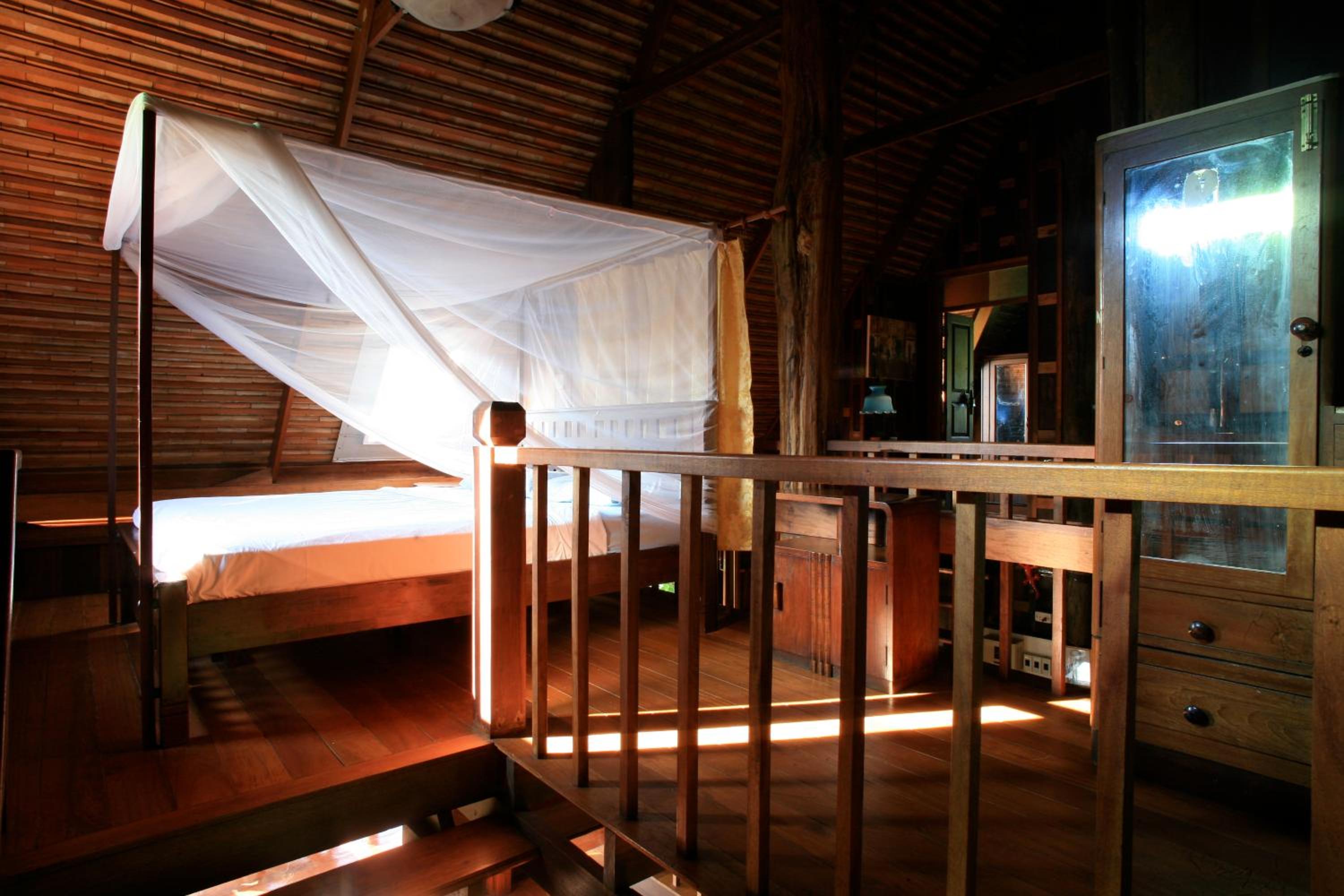 Three-Bedroom Villa - Photo 34