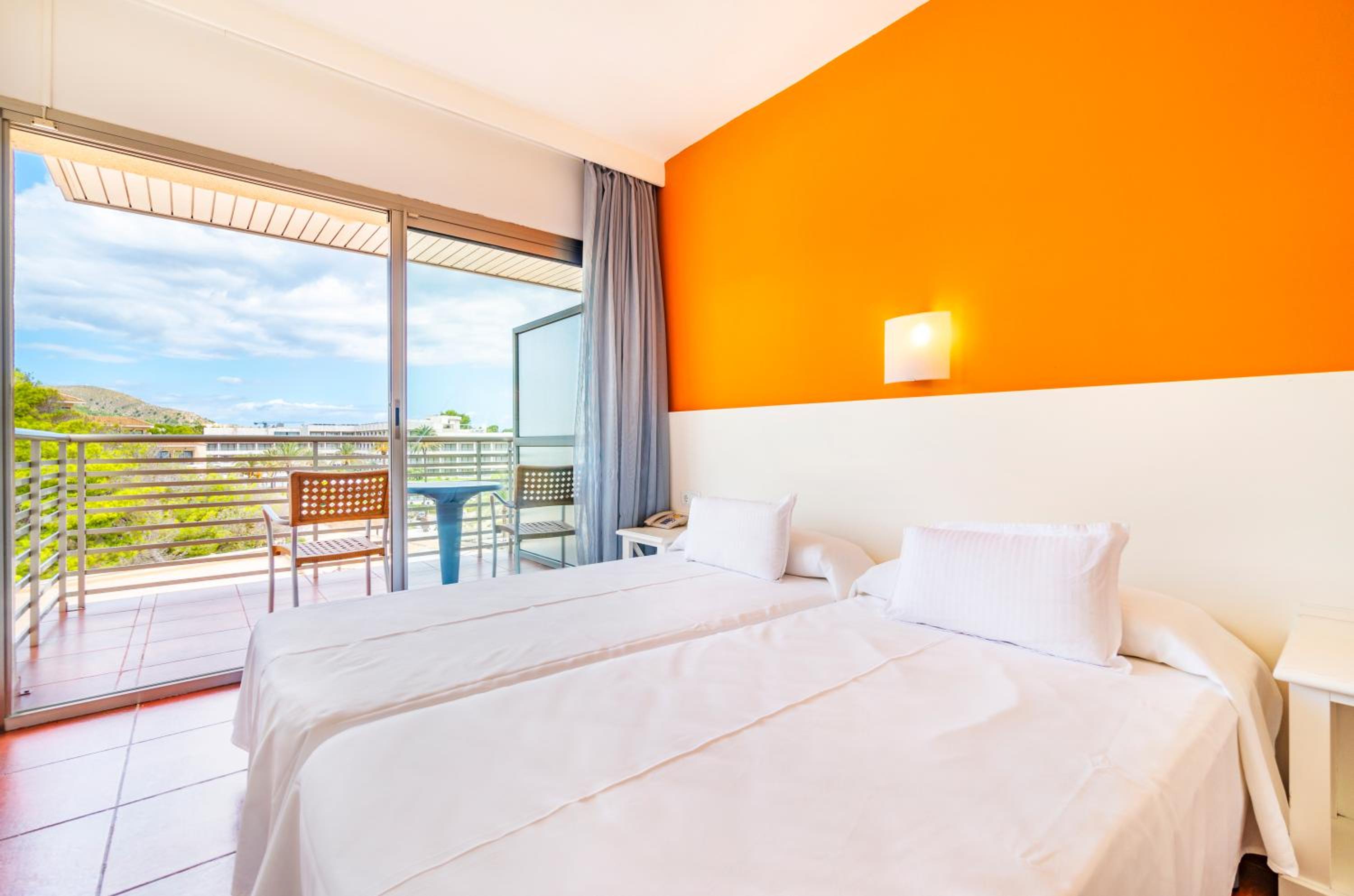 Double or Twin Room with Balcony