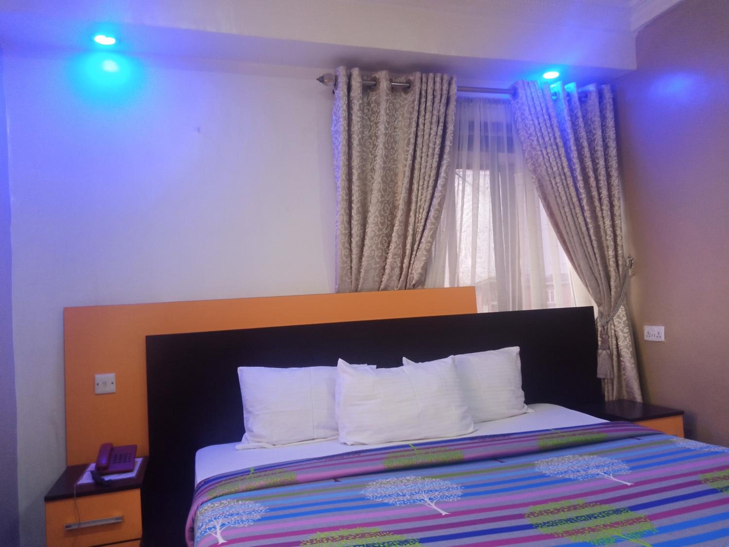 Standard King Room