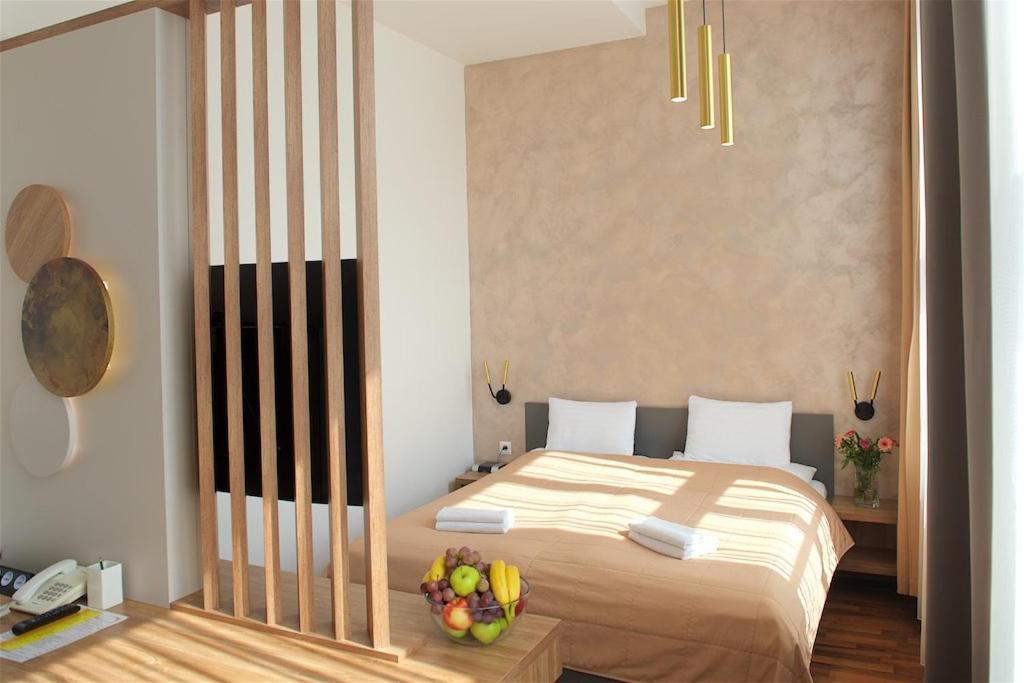 Suite - Photo 9
