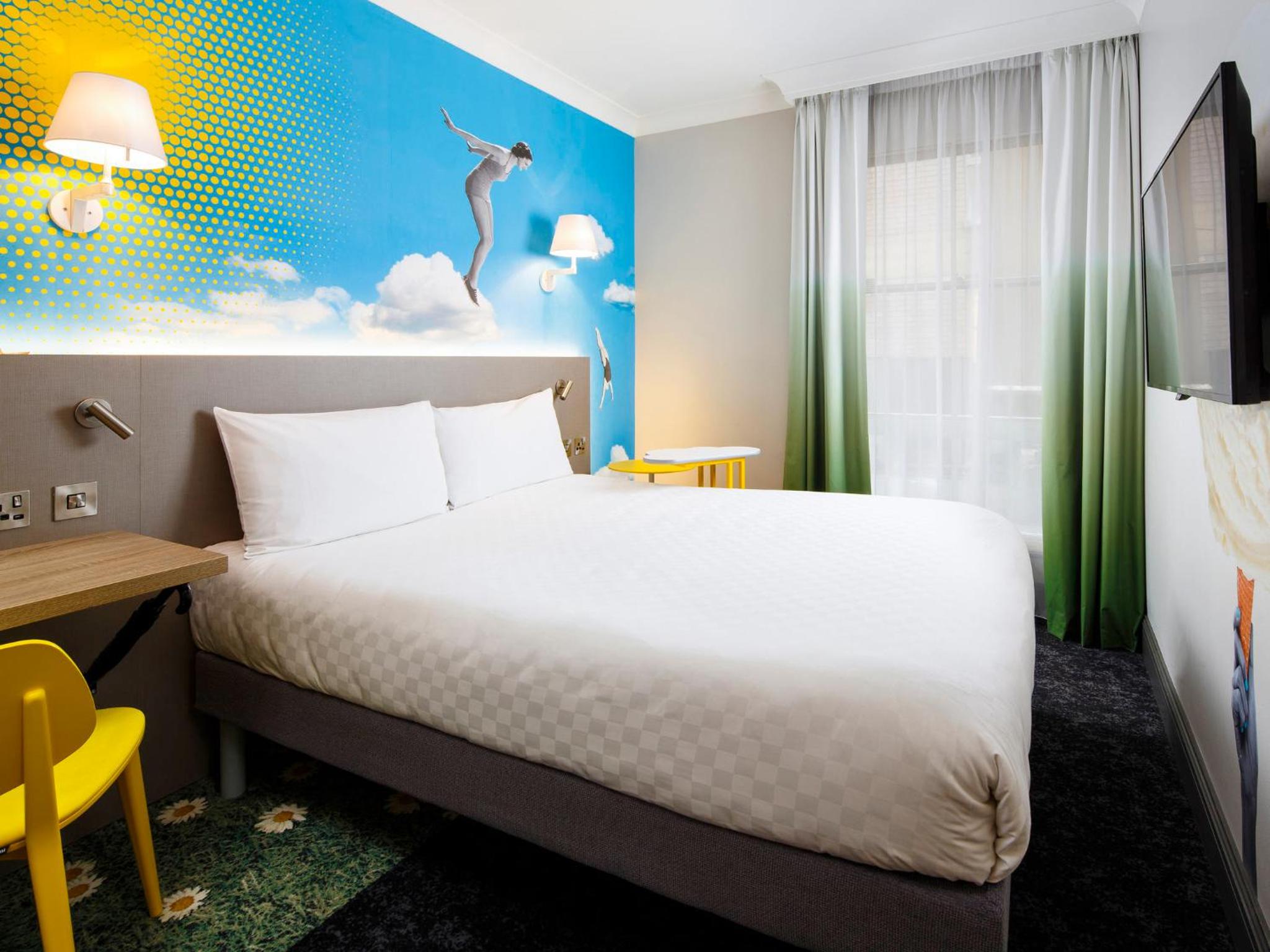 Queen Room - Photo 5