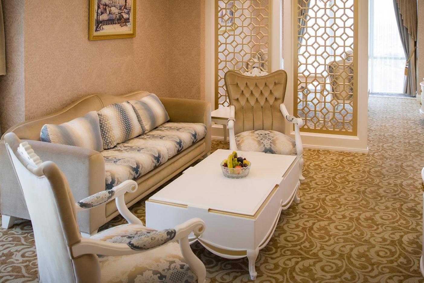 King Room - Non-Smoking - Photo 1