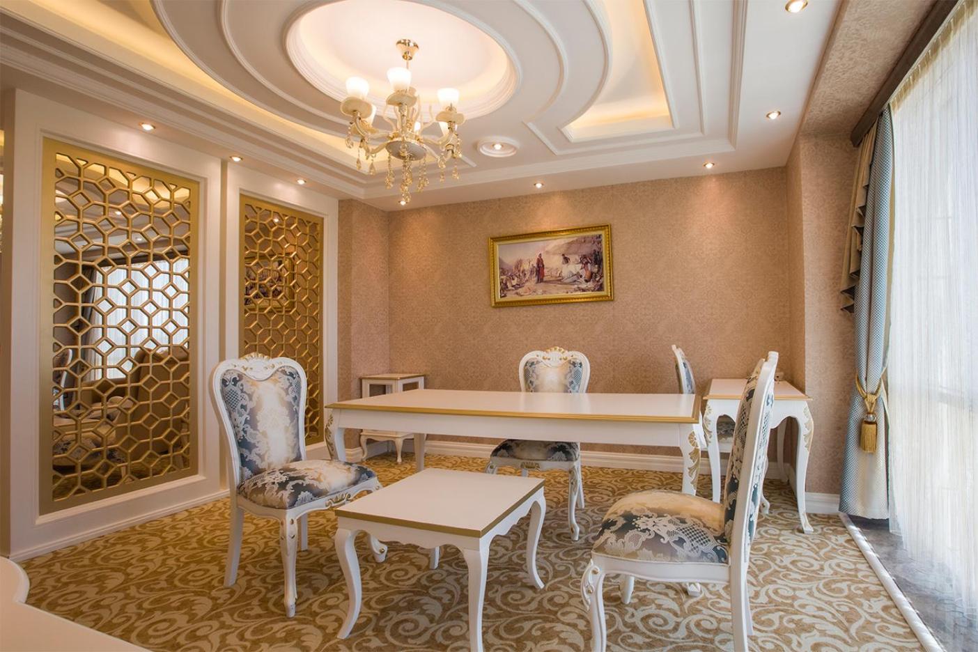 King Room - Non-Smoking - Photo 6