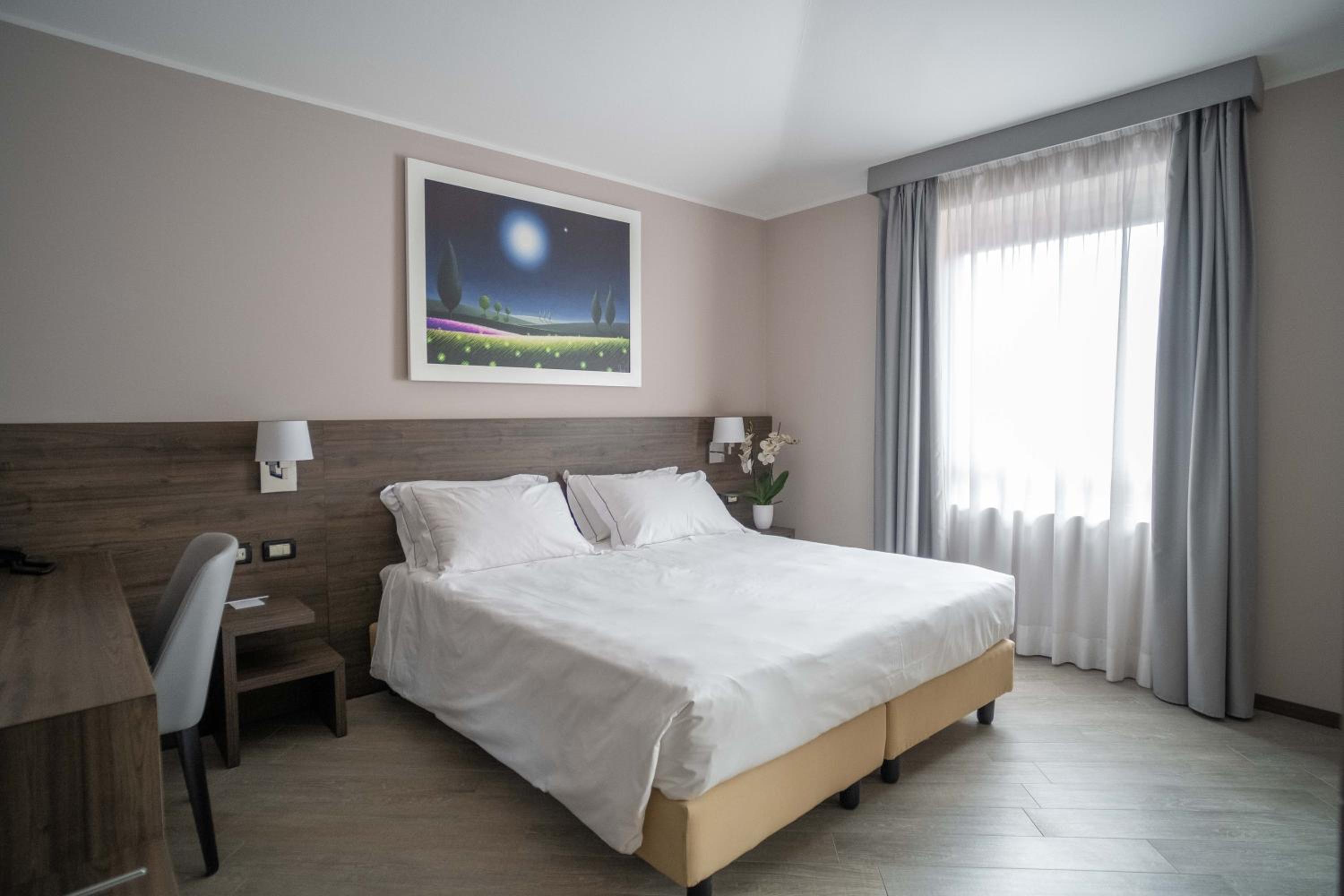 Double or Twin Room photo 2