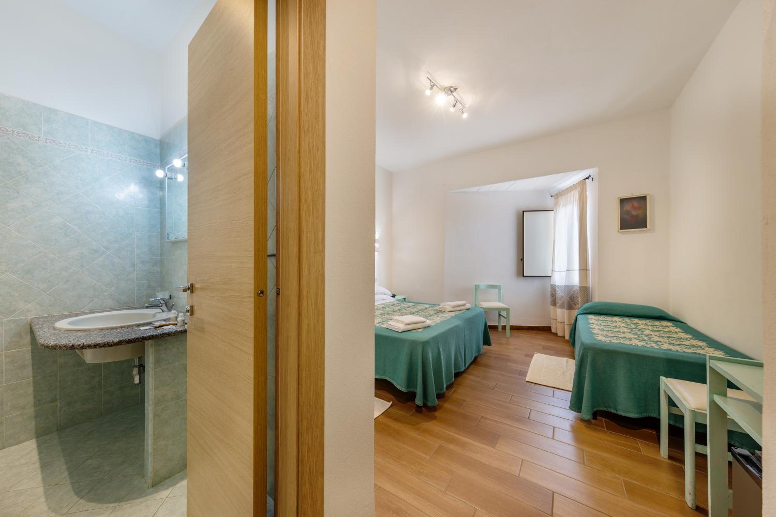 Triple Room