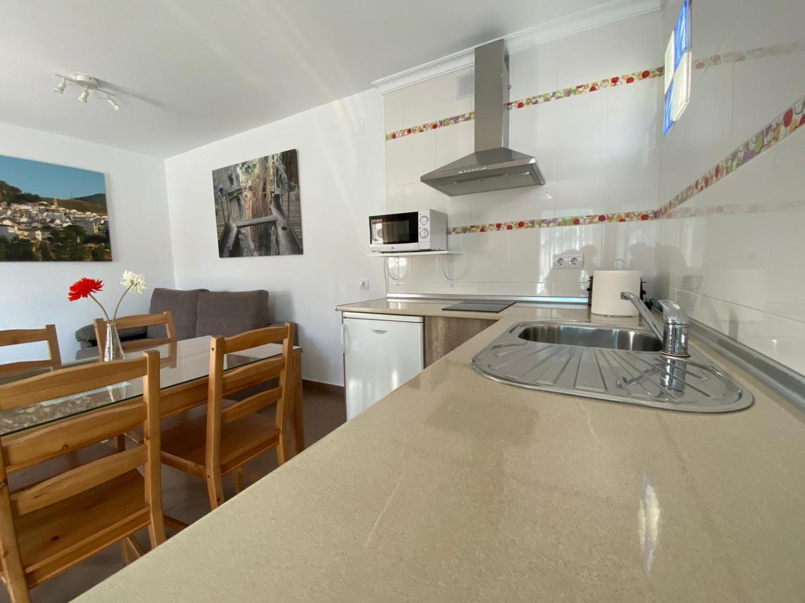 One-Bedroom Apartment - Photo 13