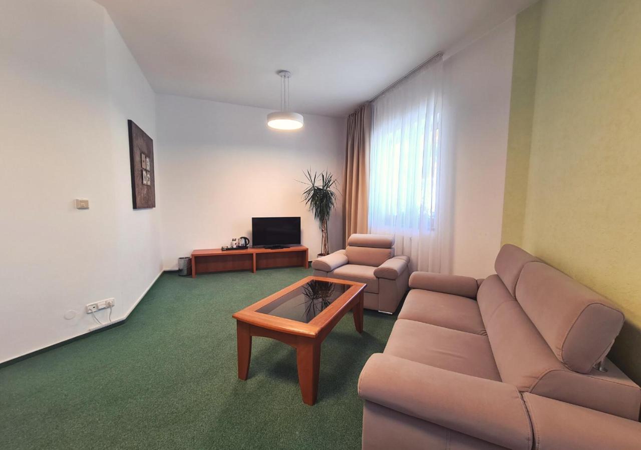 Standard Suite photo 2