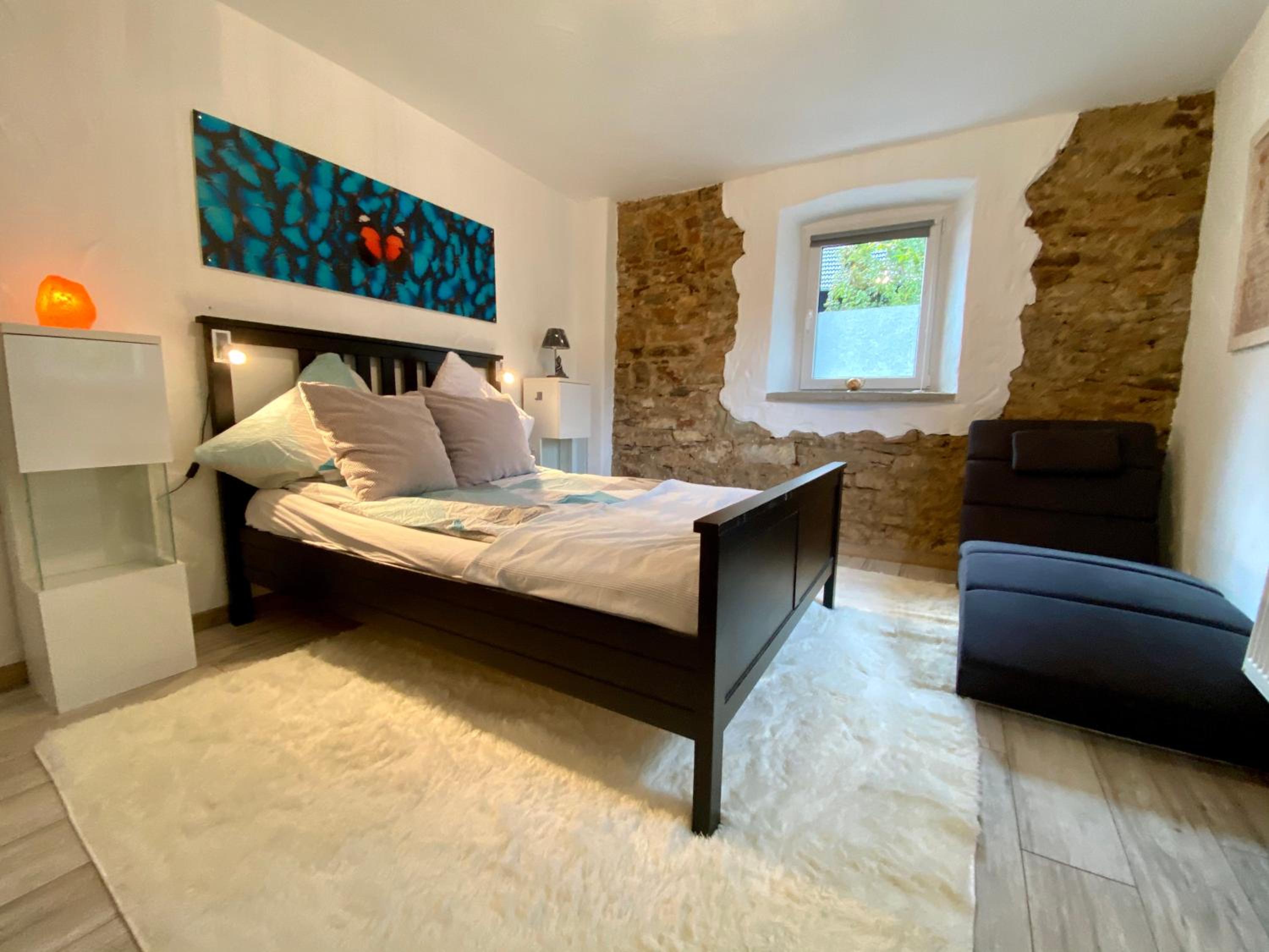 One-Bedroom Apartment - Photo 15