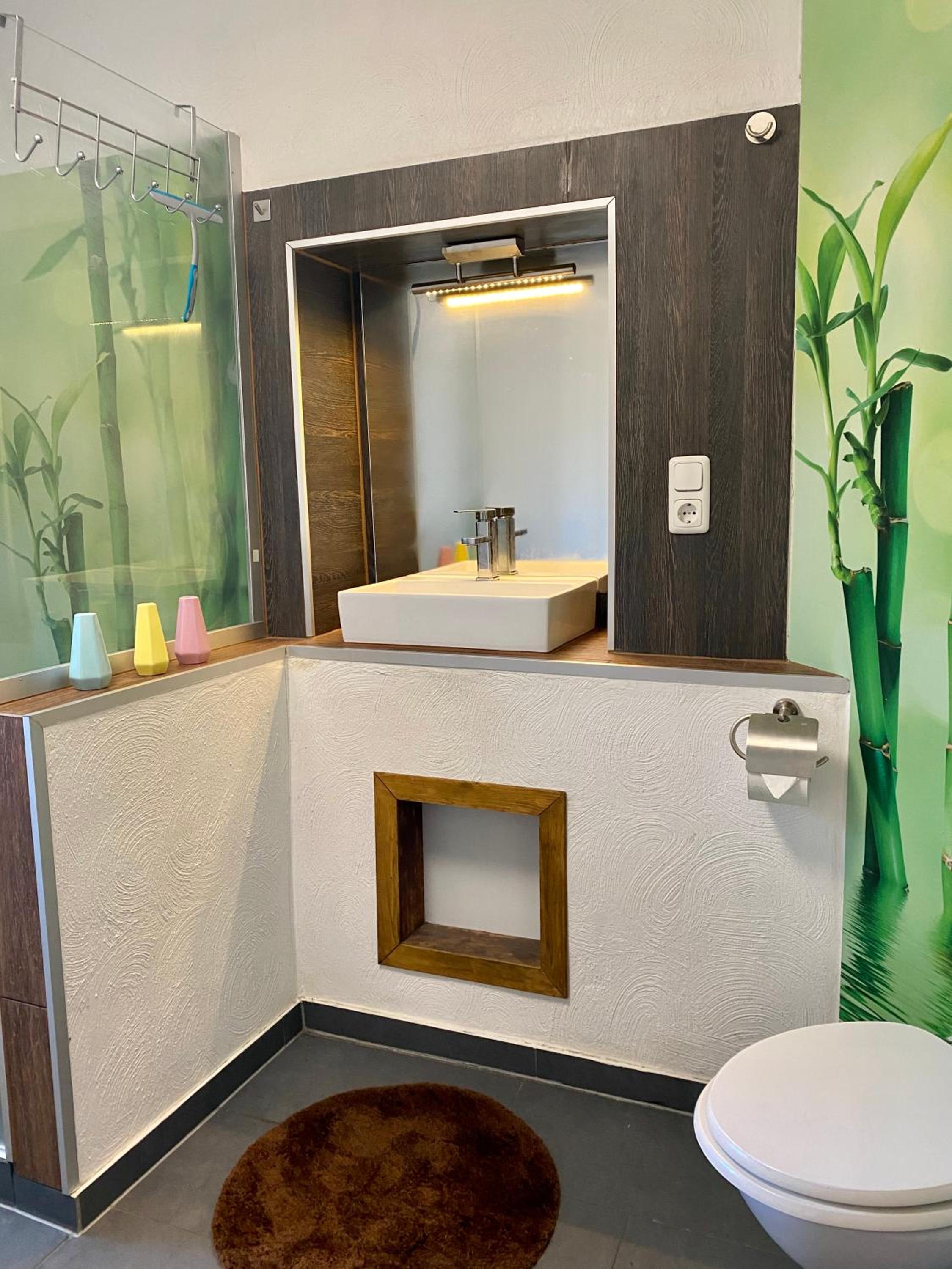 One-Bedroom Apartment - Photo 12