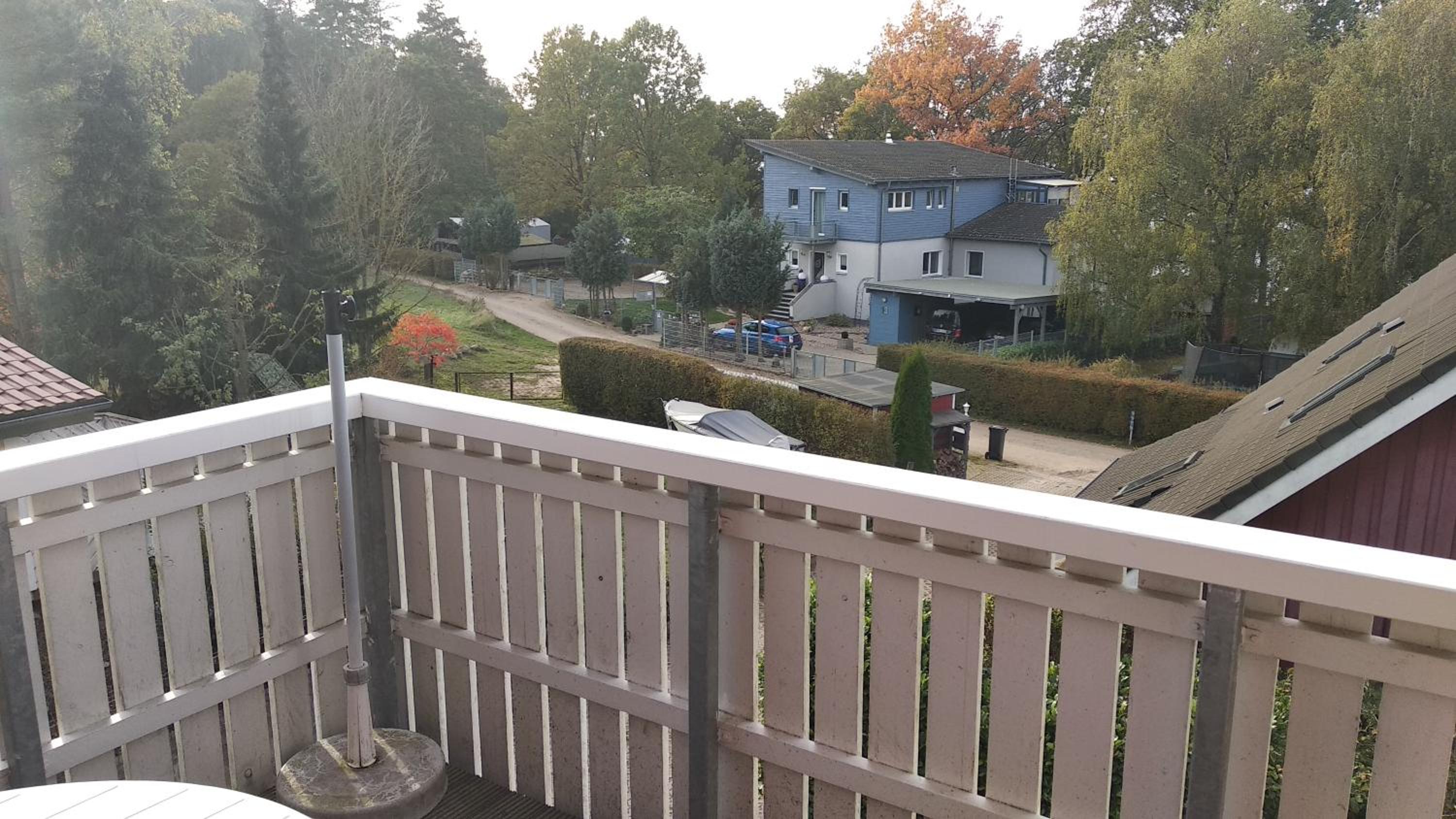 Apartment with Balcony photo 3