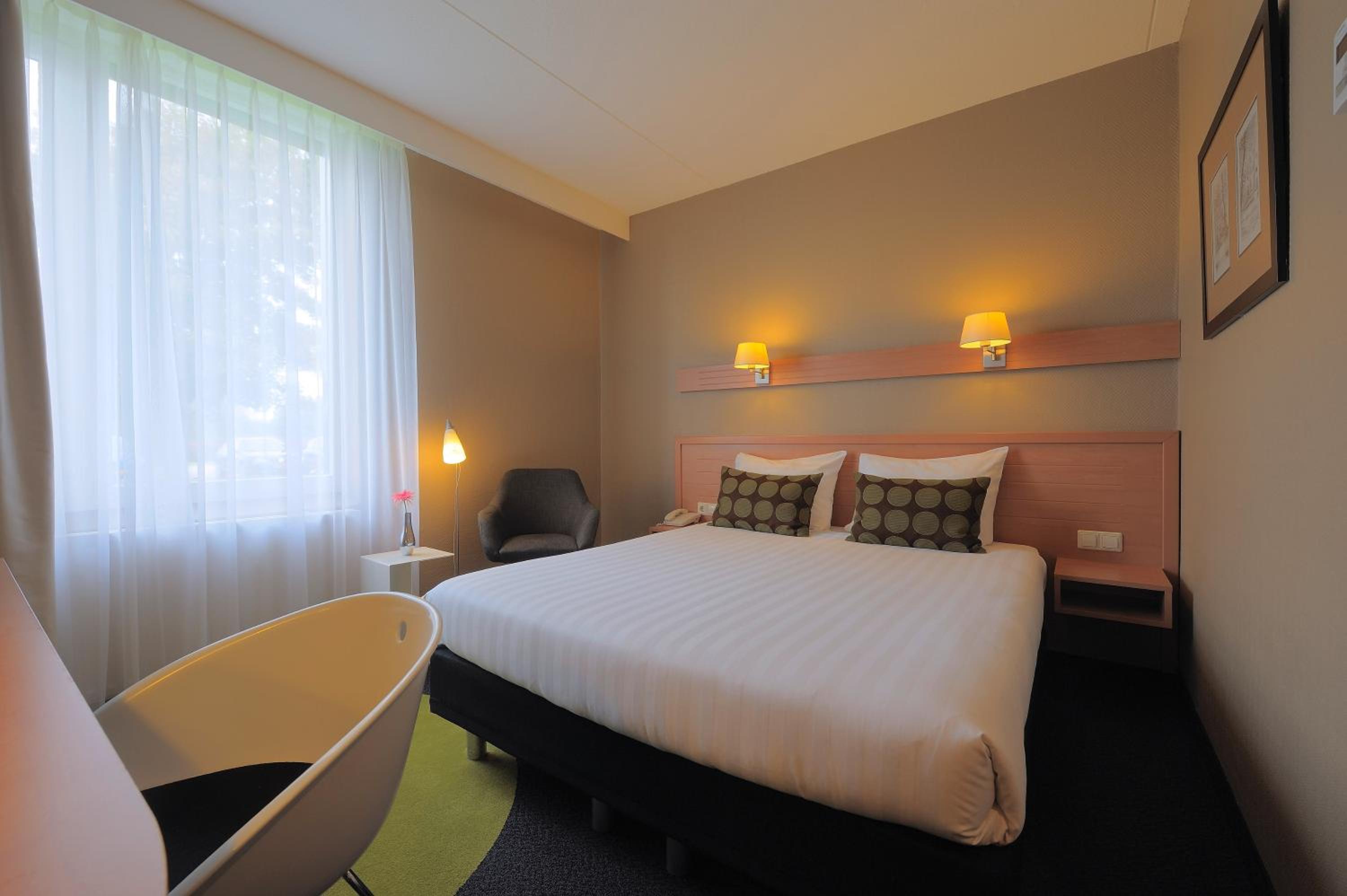 Standard Twin Room - Photo 5