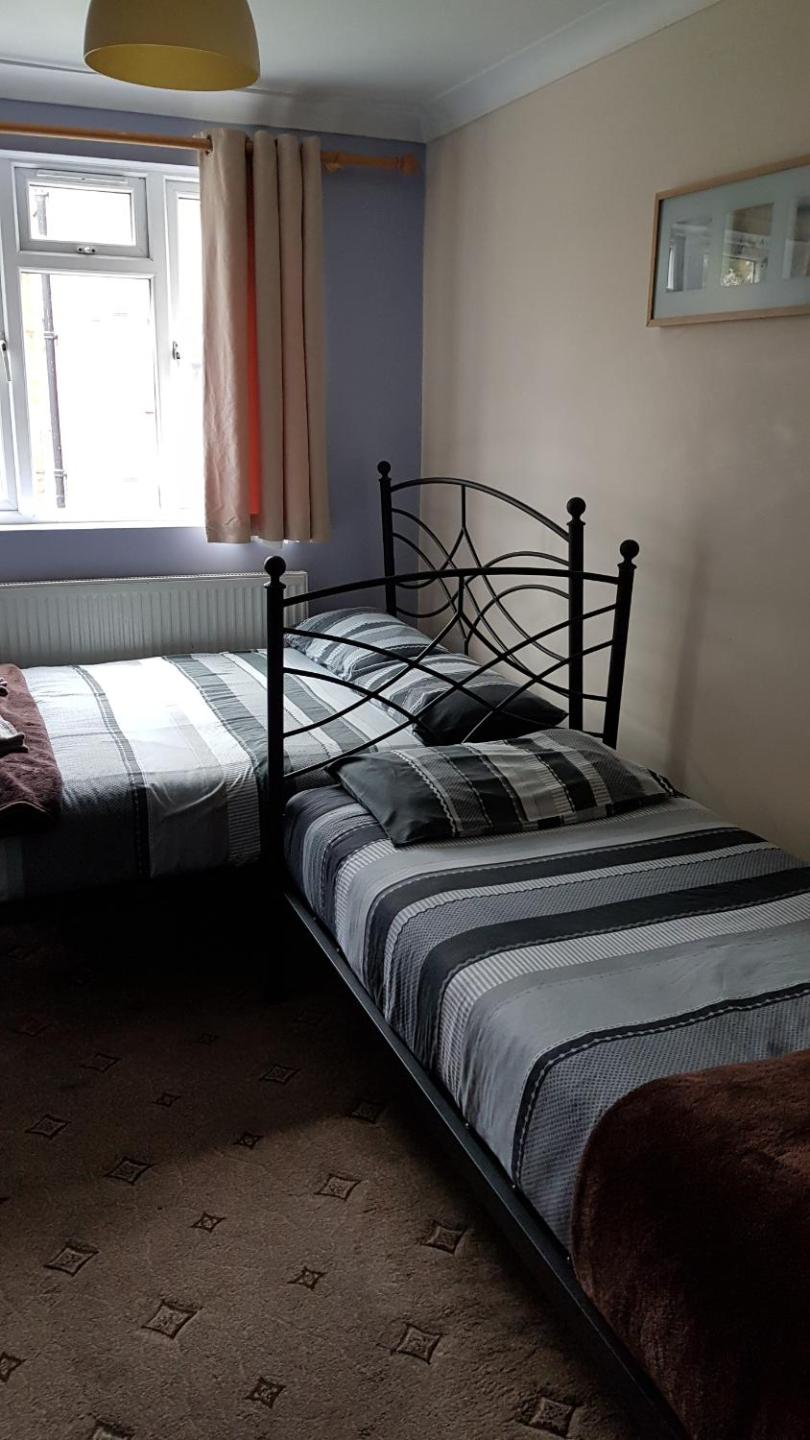 Triple Room with Shared Bathroom photo 3