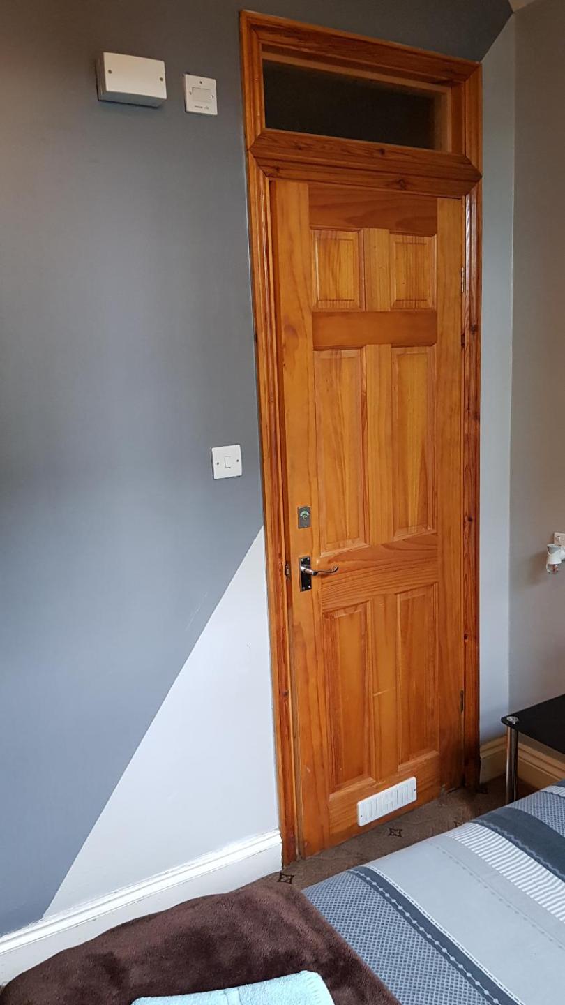 Double Room with Private Bathroom photo 2