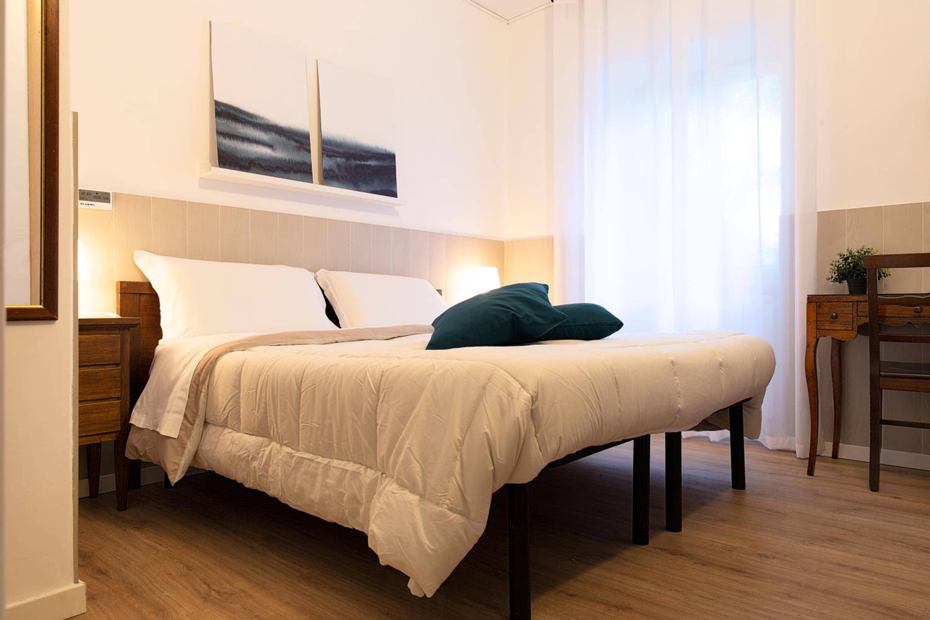 Double Room with Private Bathroom photo 2