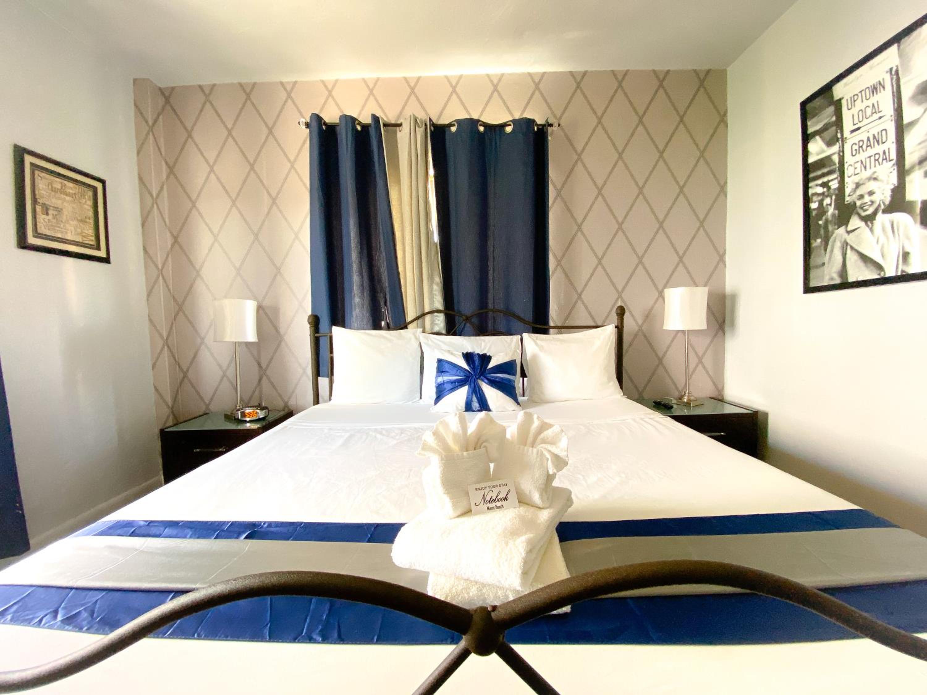 Standard Queen Room