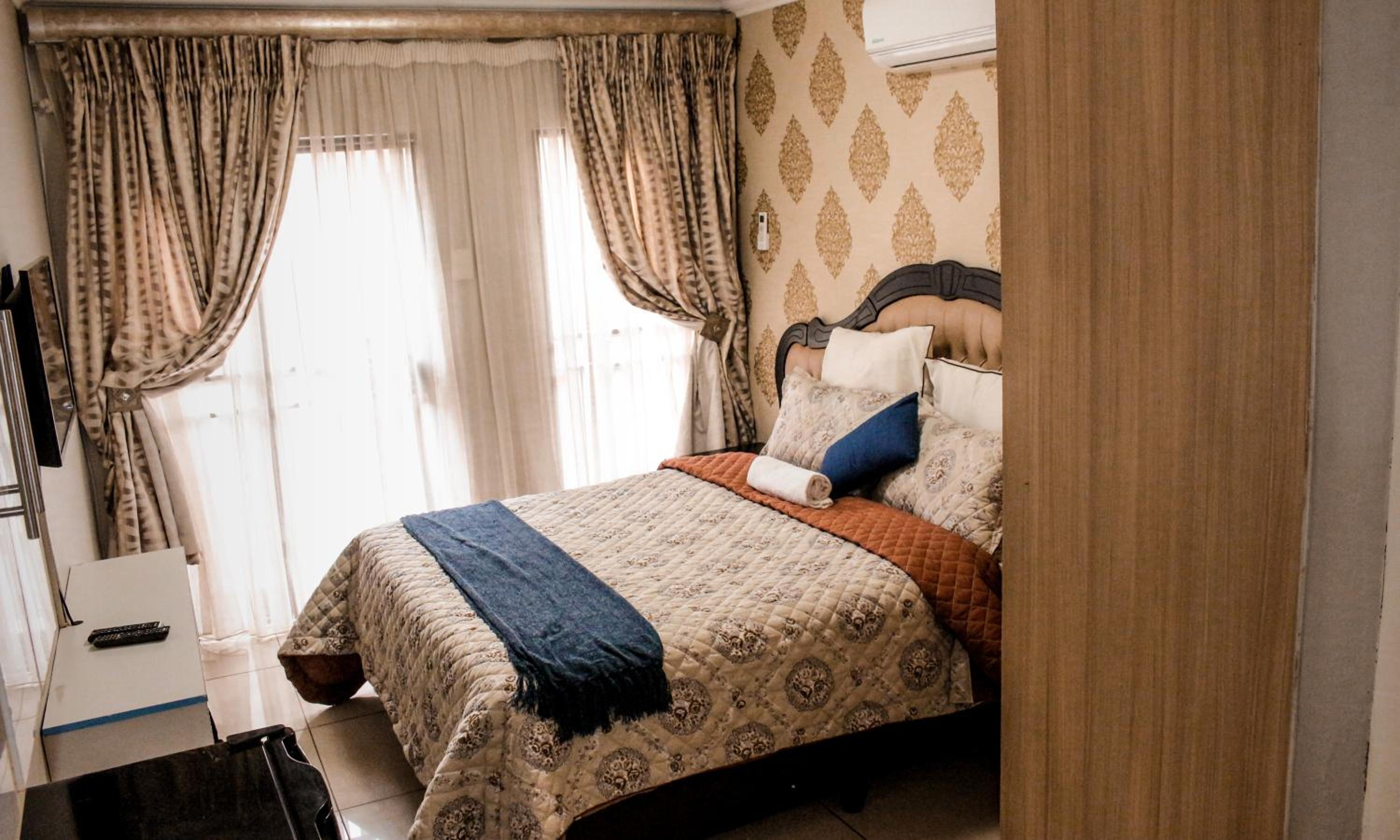 Deluxe Double Room - Photo 2