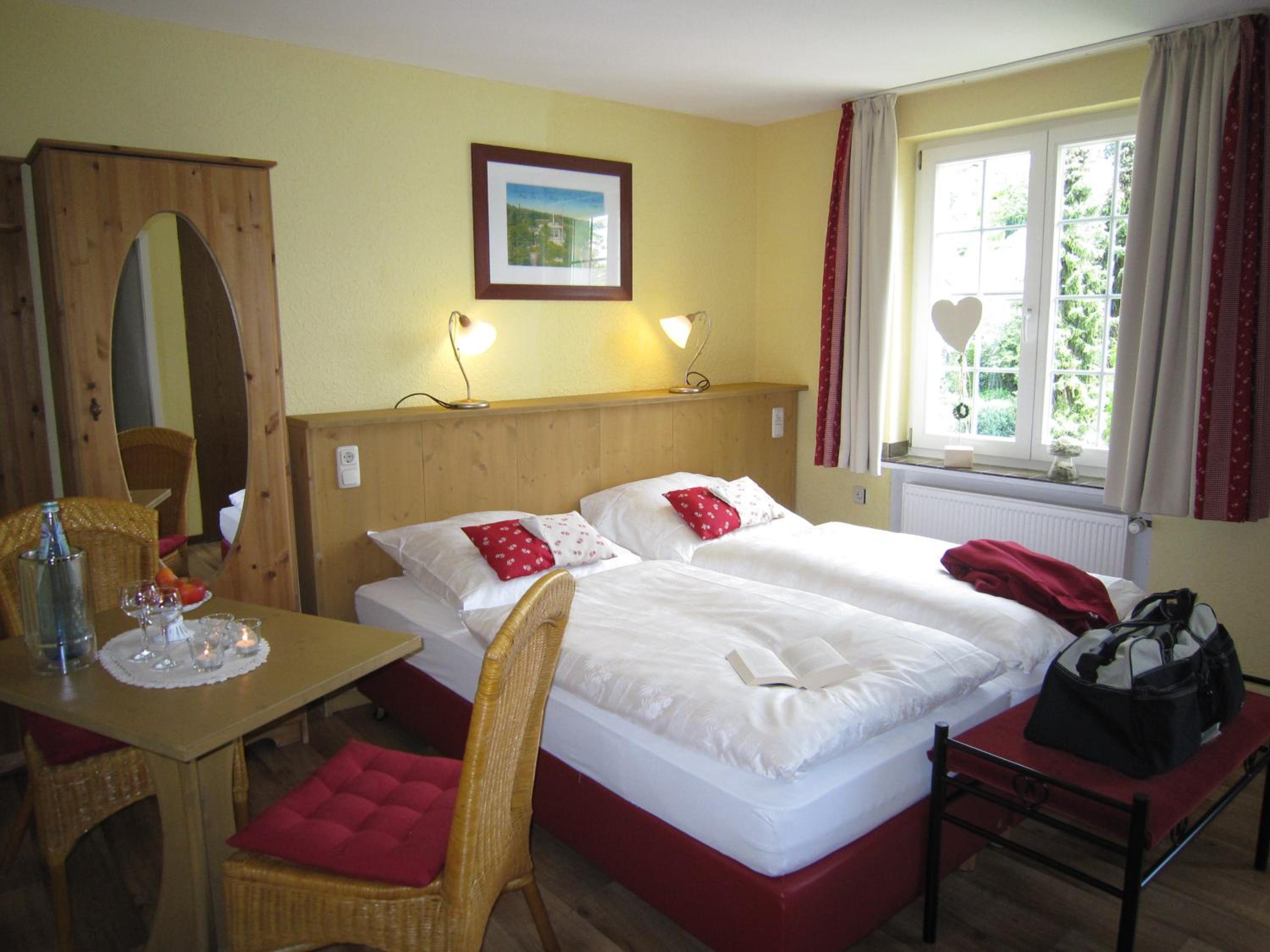 Double Room with Private Bathroom photo 1