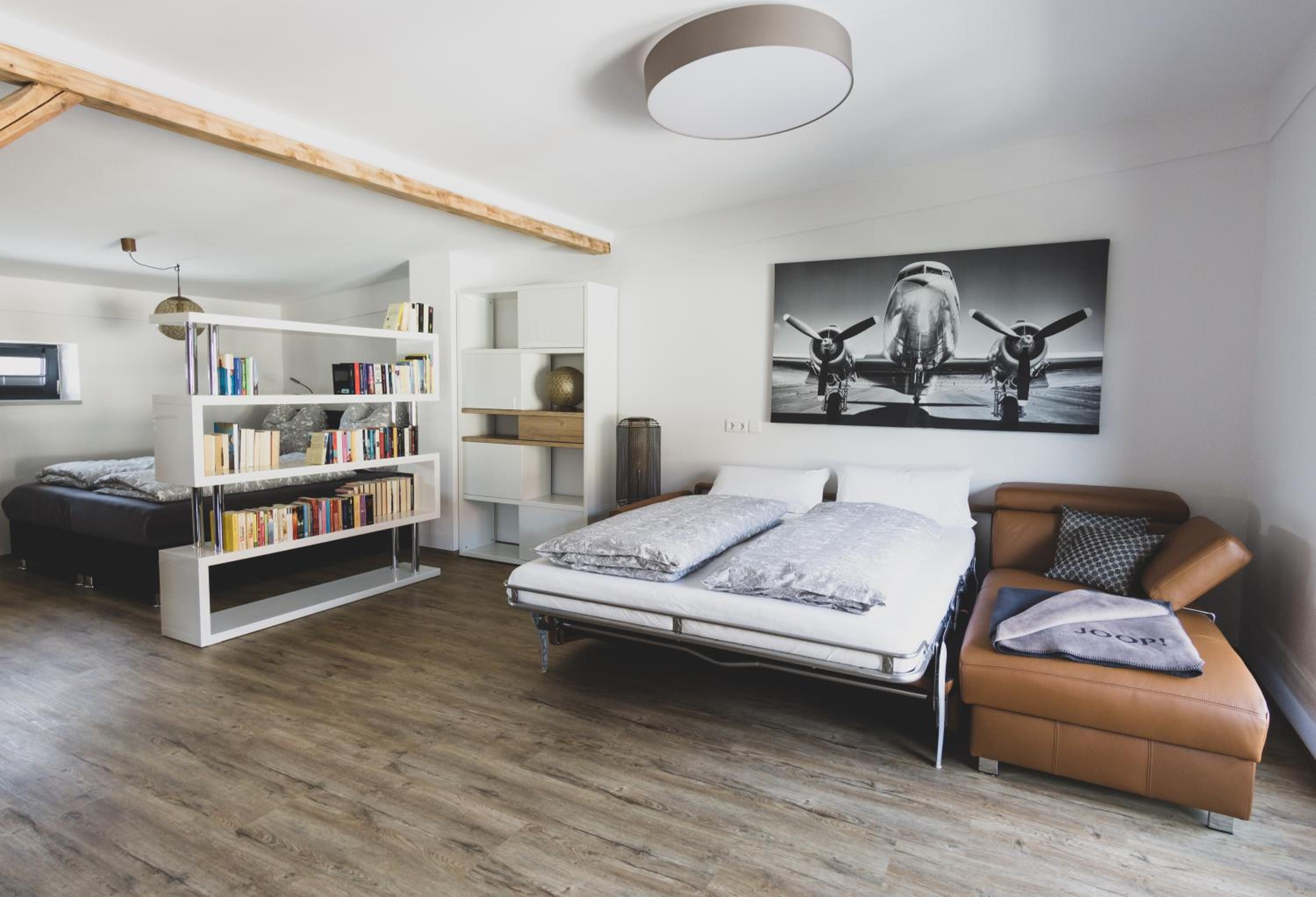 One-Bedroom Apartment - Photo 5