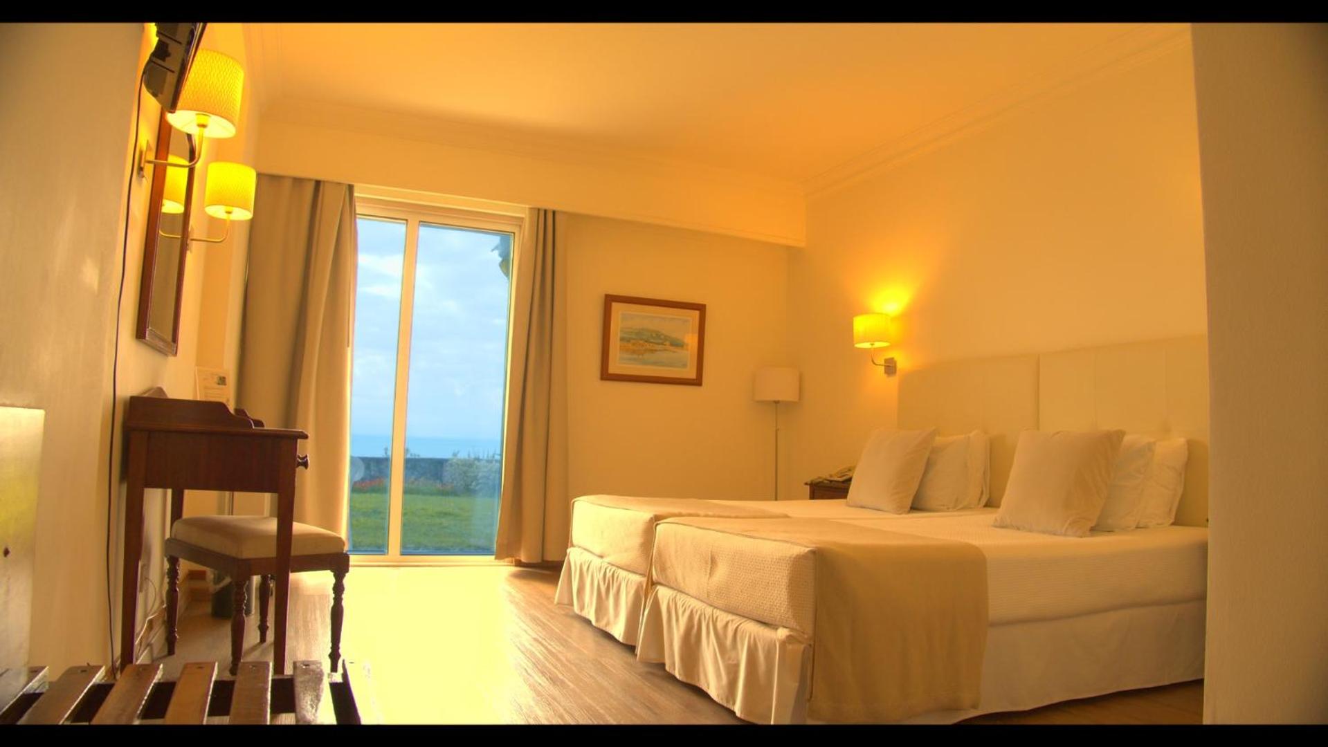 Standard Suite (2 Adults) - Photo 4