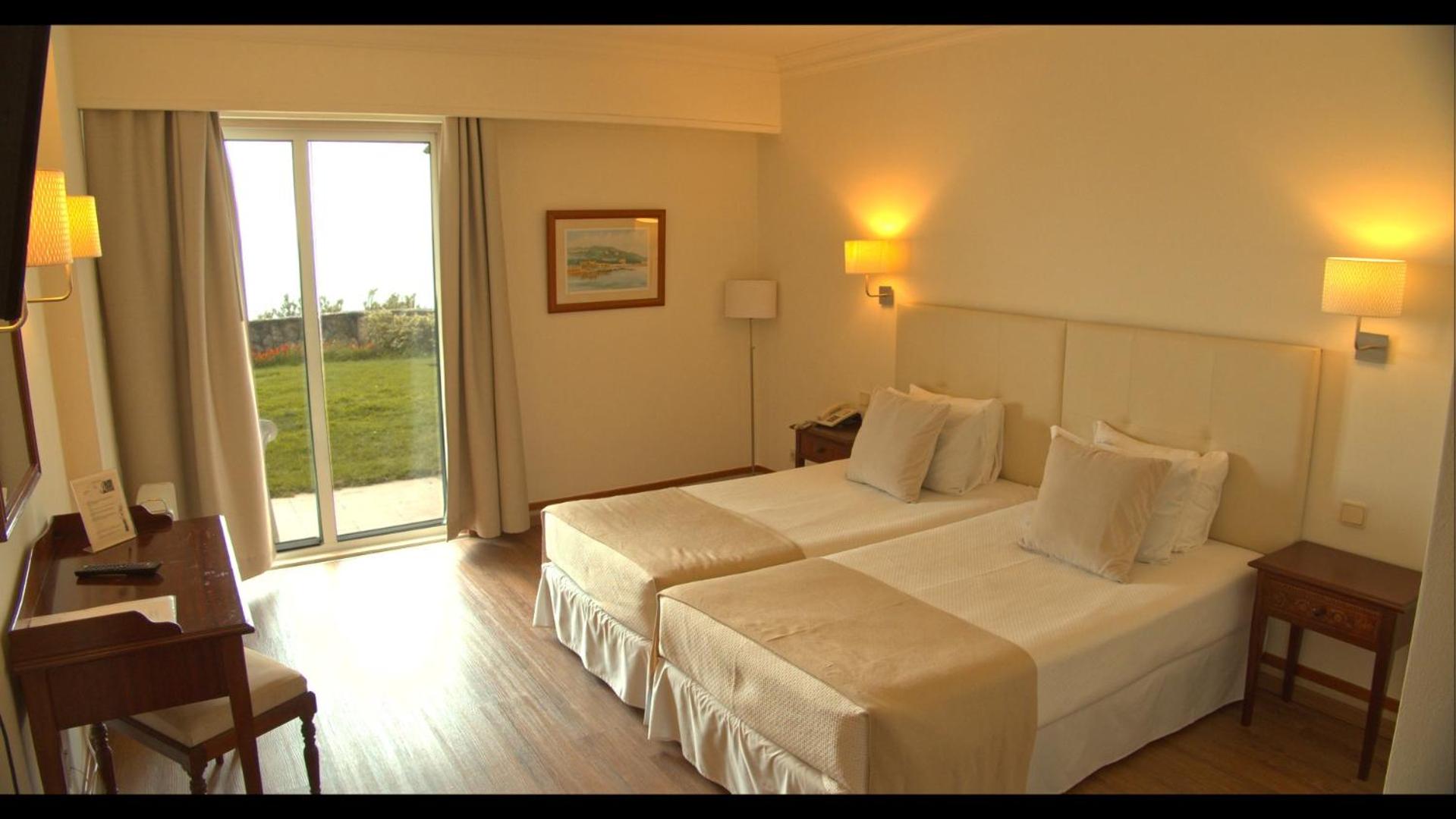Standard Suite (2 Adults) - Photo 3