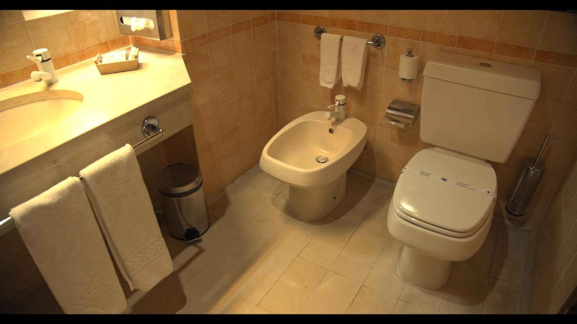 Standard Suite (2 Adults) - Photo 14
