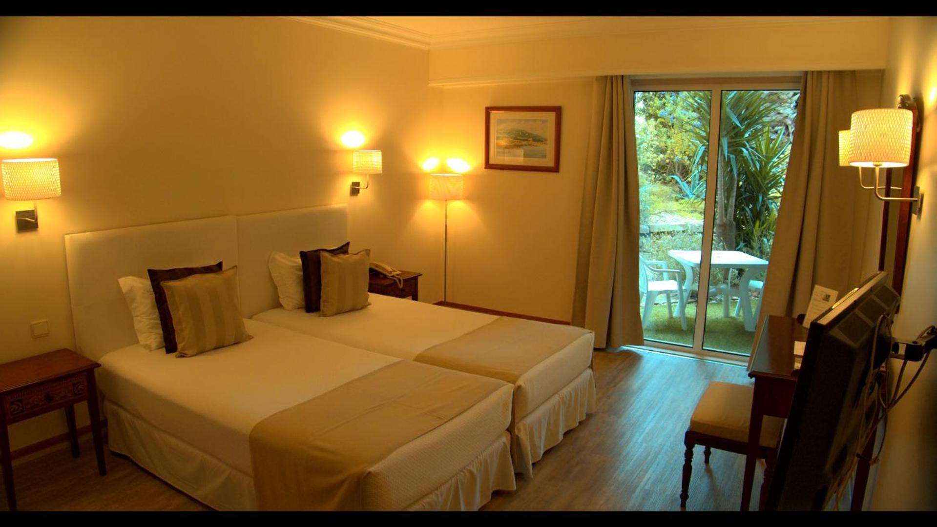 Standard Suite (2 Adults) - Photo 16