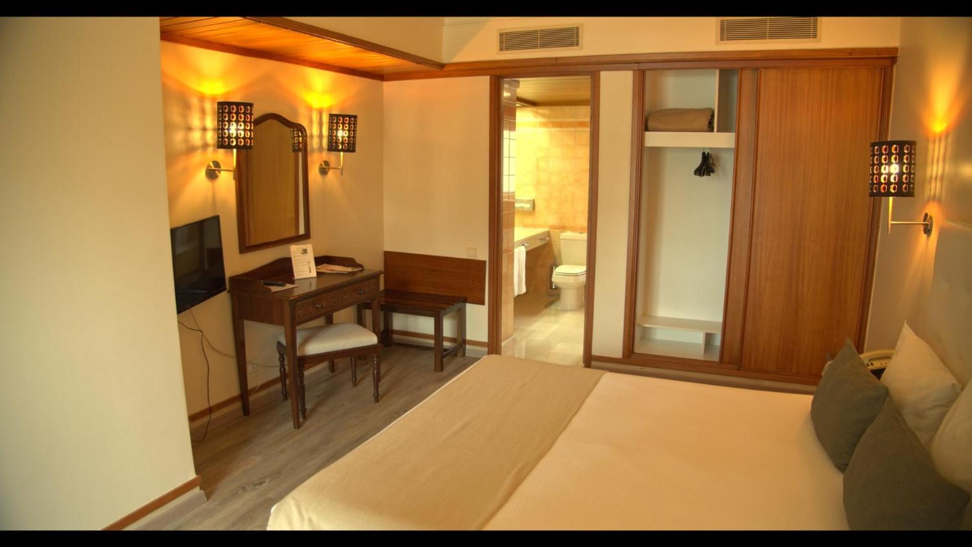 Standard Suite (2 Adults) - Photo 1