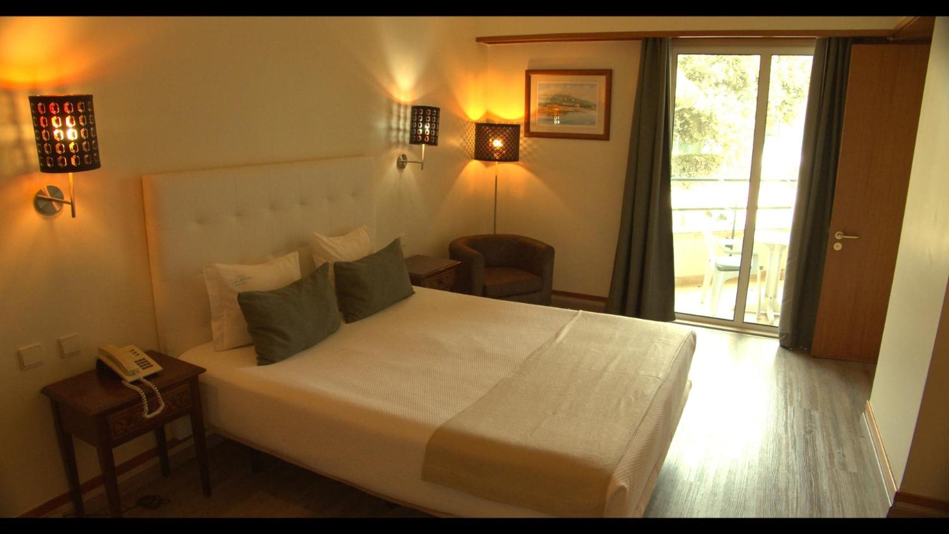 Standard Suite (2 Adults) - Photo 7