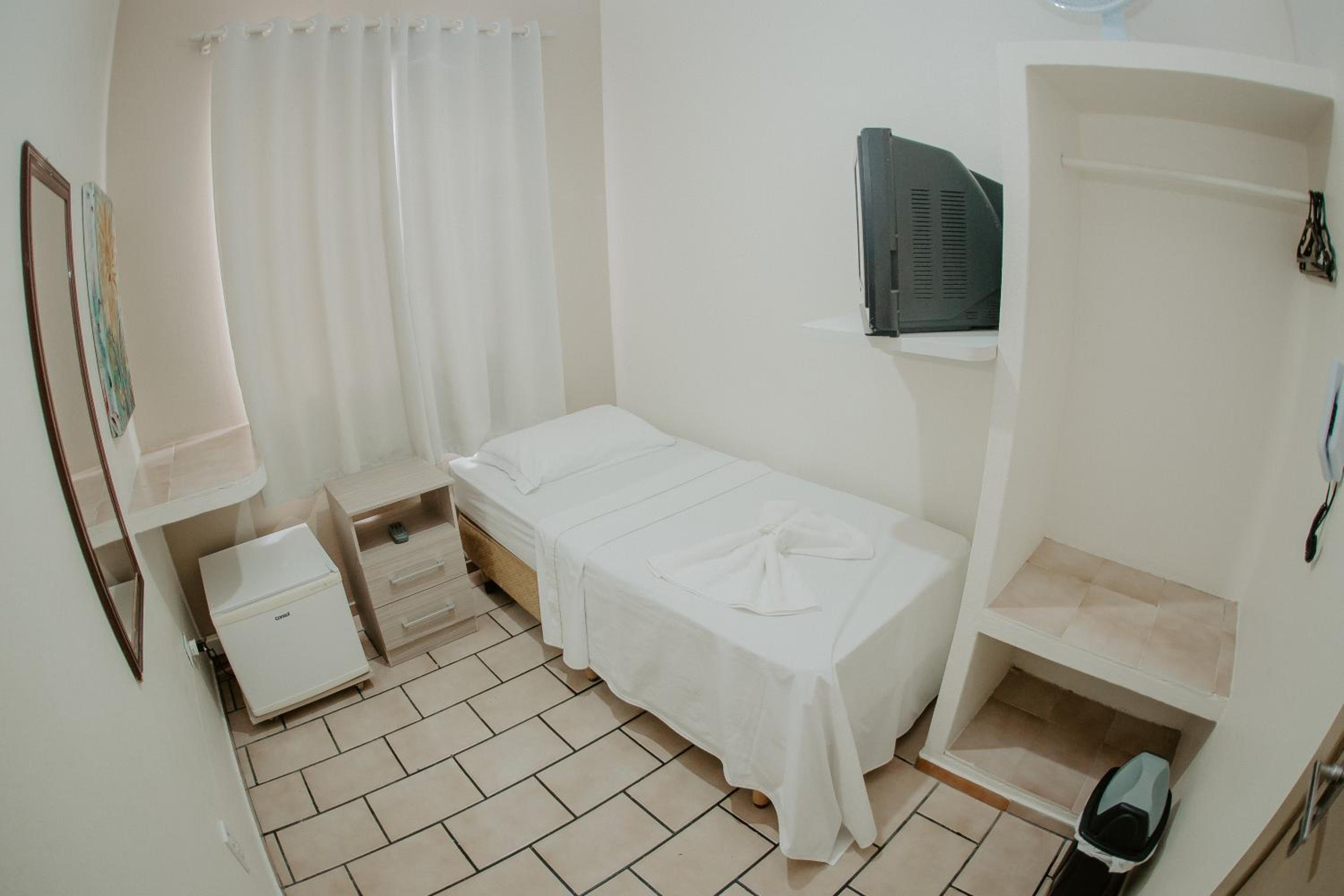 Standard Single Room with Shared Bathroom photo 3