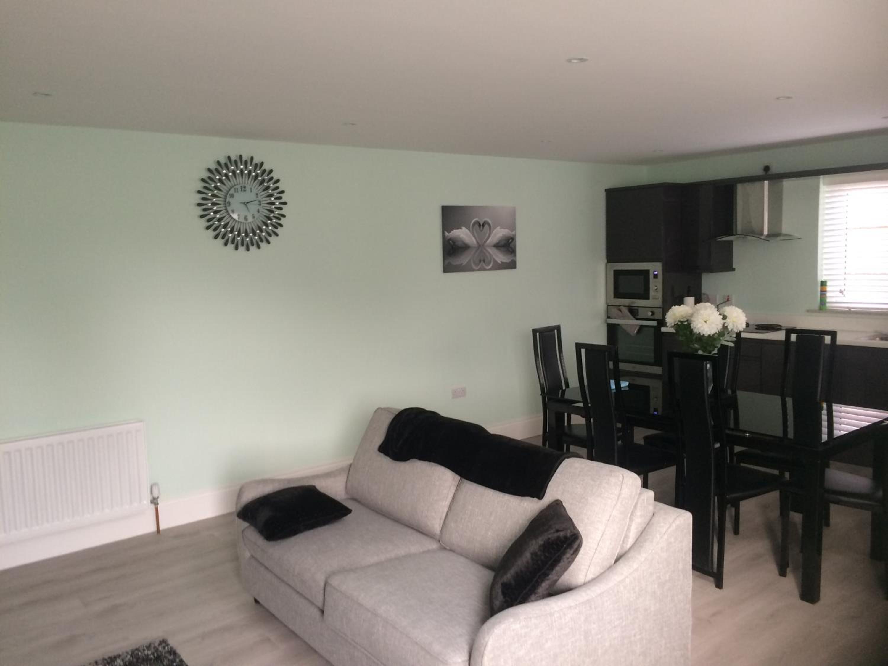 One-Bedroom House photo 1