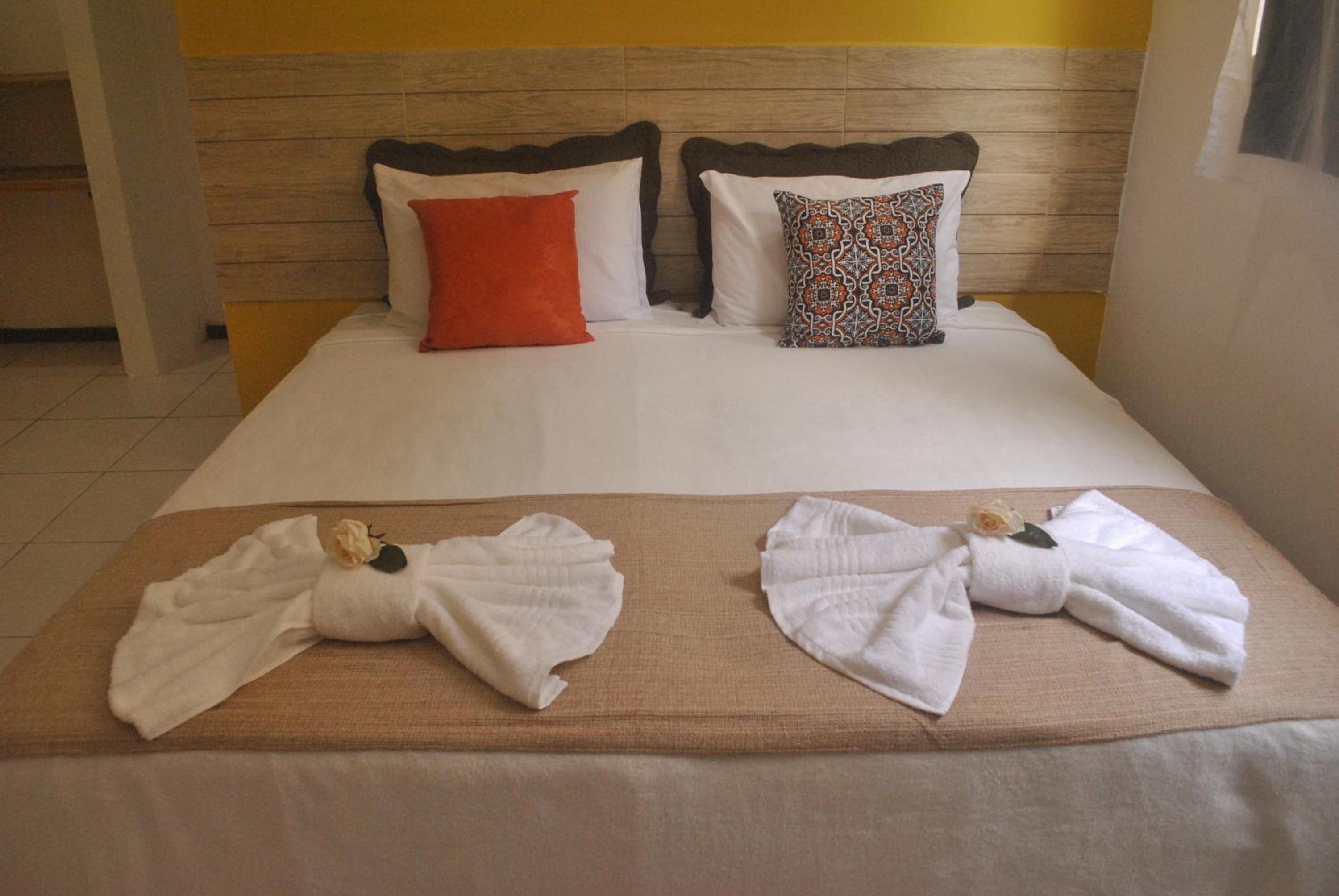 Standard Double Room - Photo 15