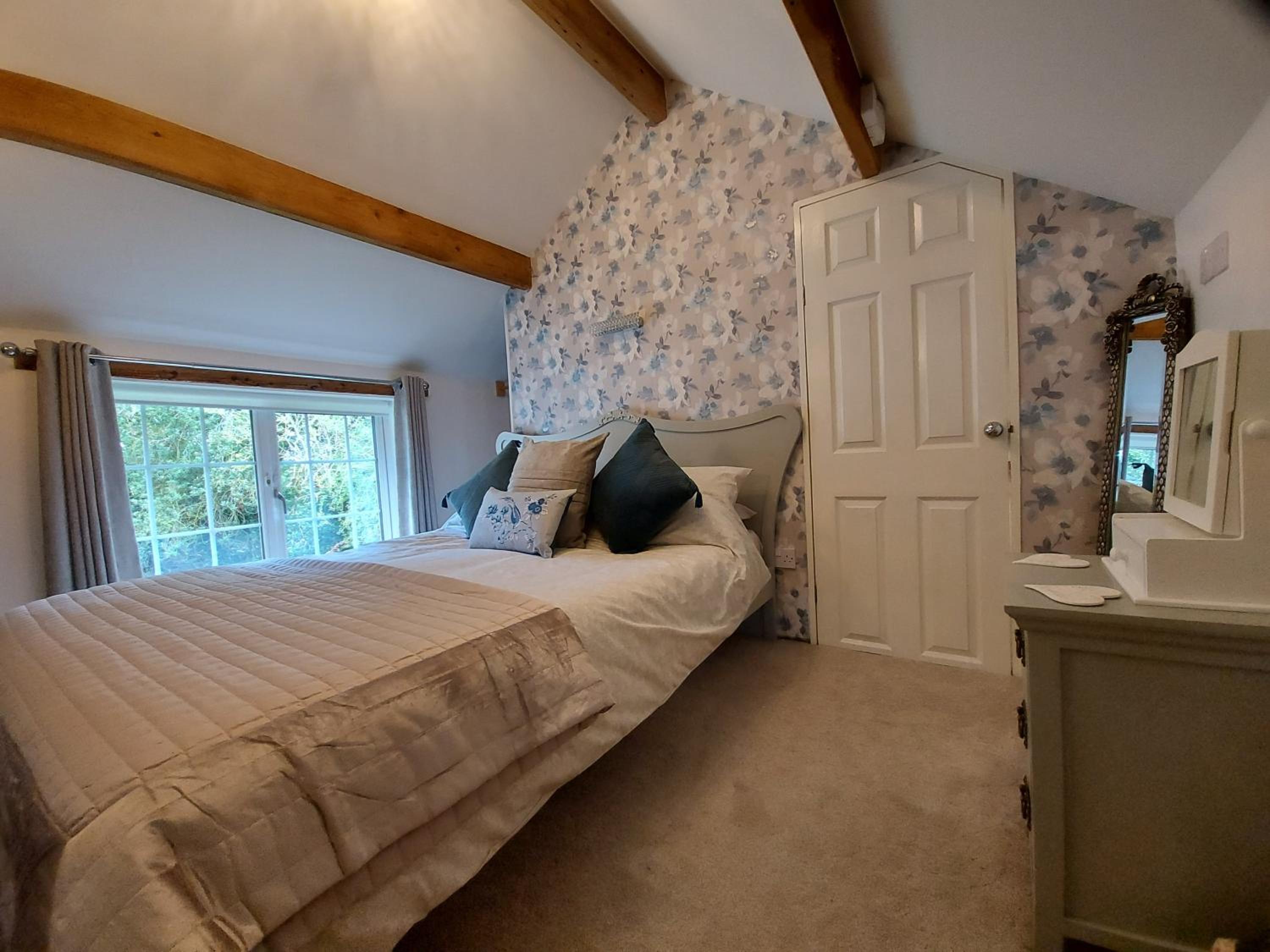 Cottage with Garden View