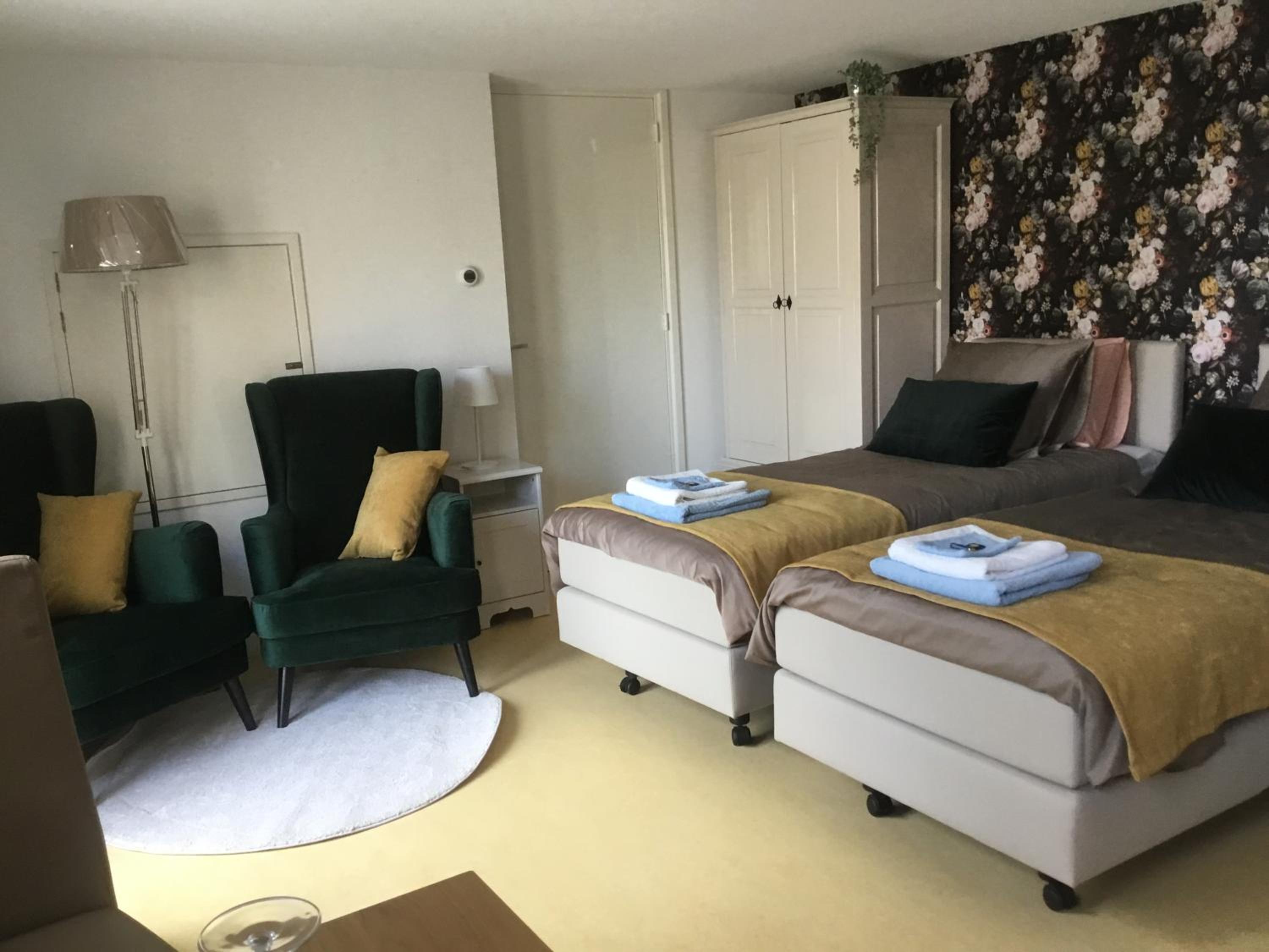 Double or Twin Room with Private Bathroom photo 1