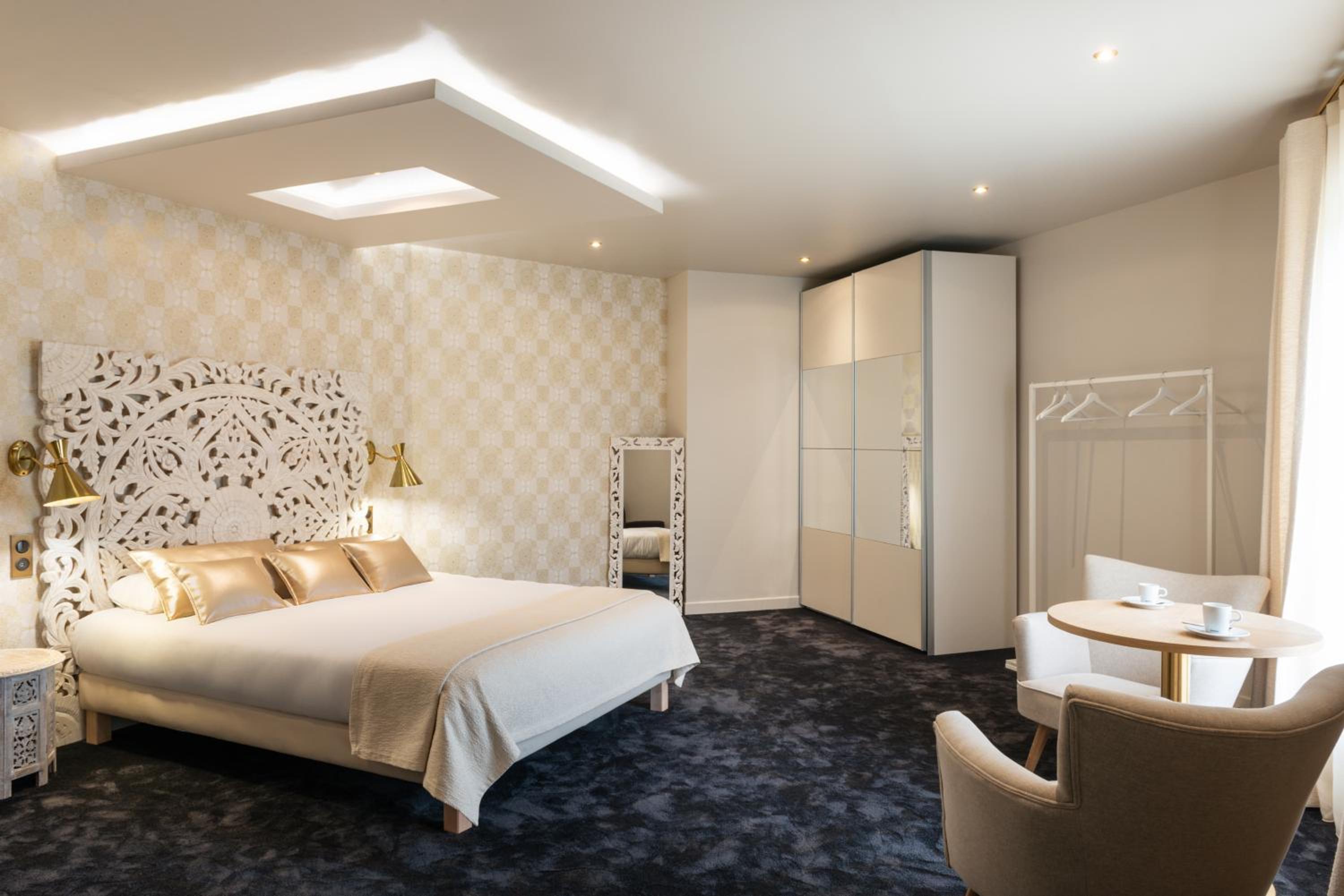 Suite - Photo 6