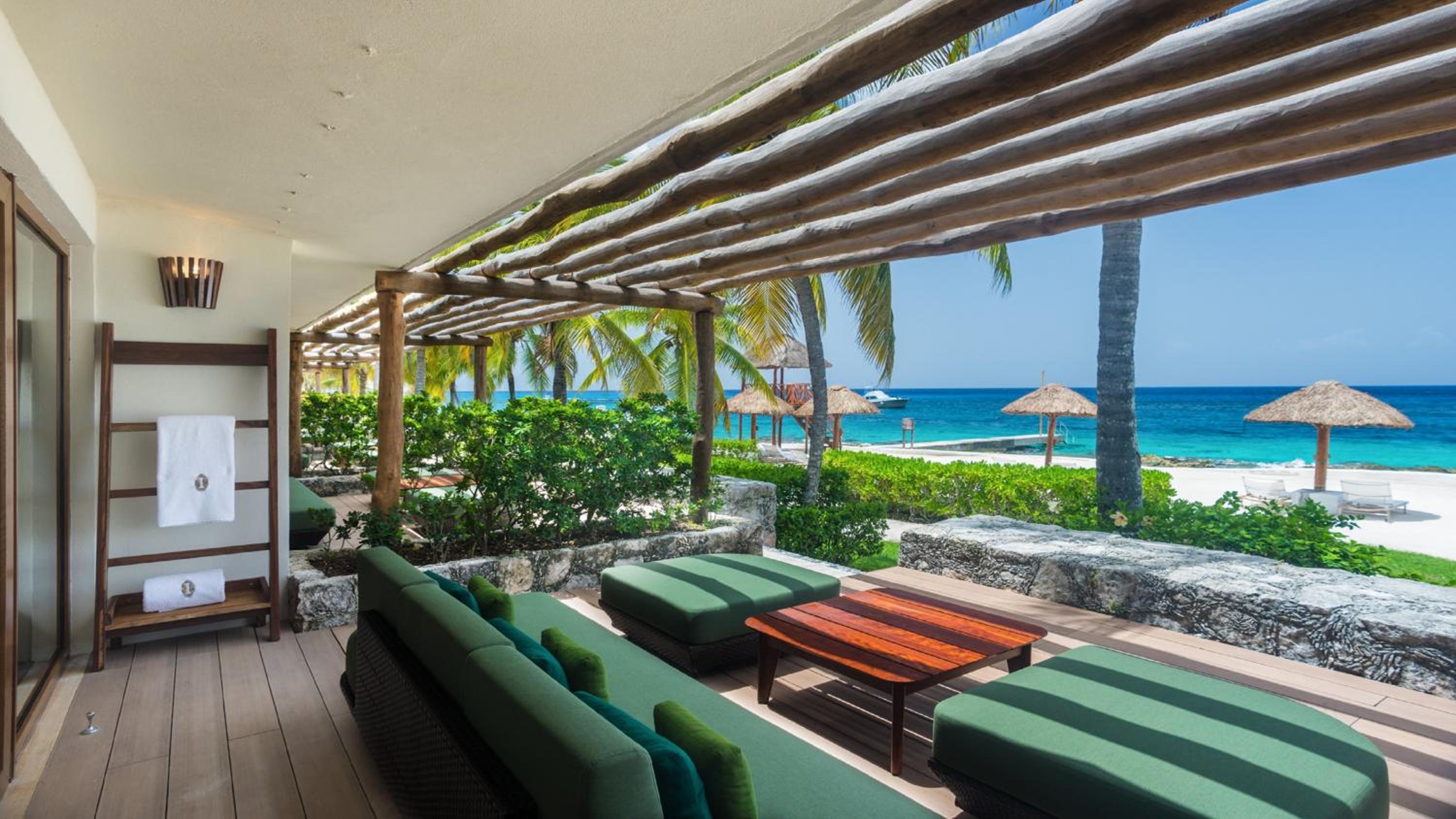 Premium Room, 1 King Bed (Seafront, Beach Access)