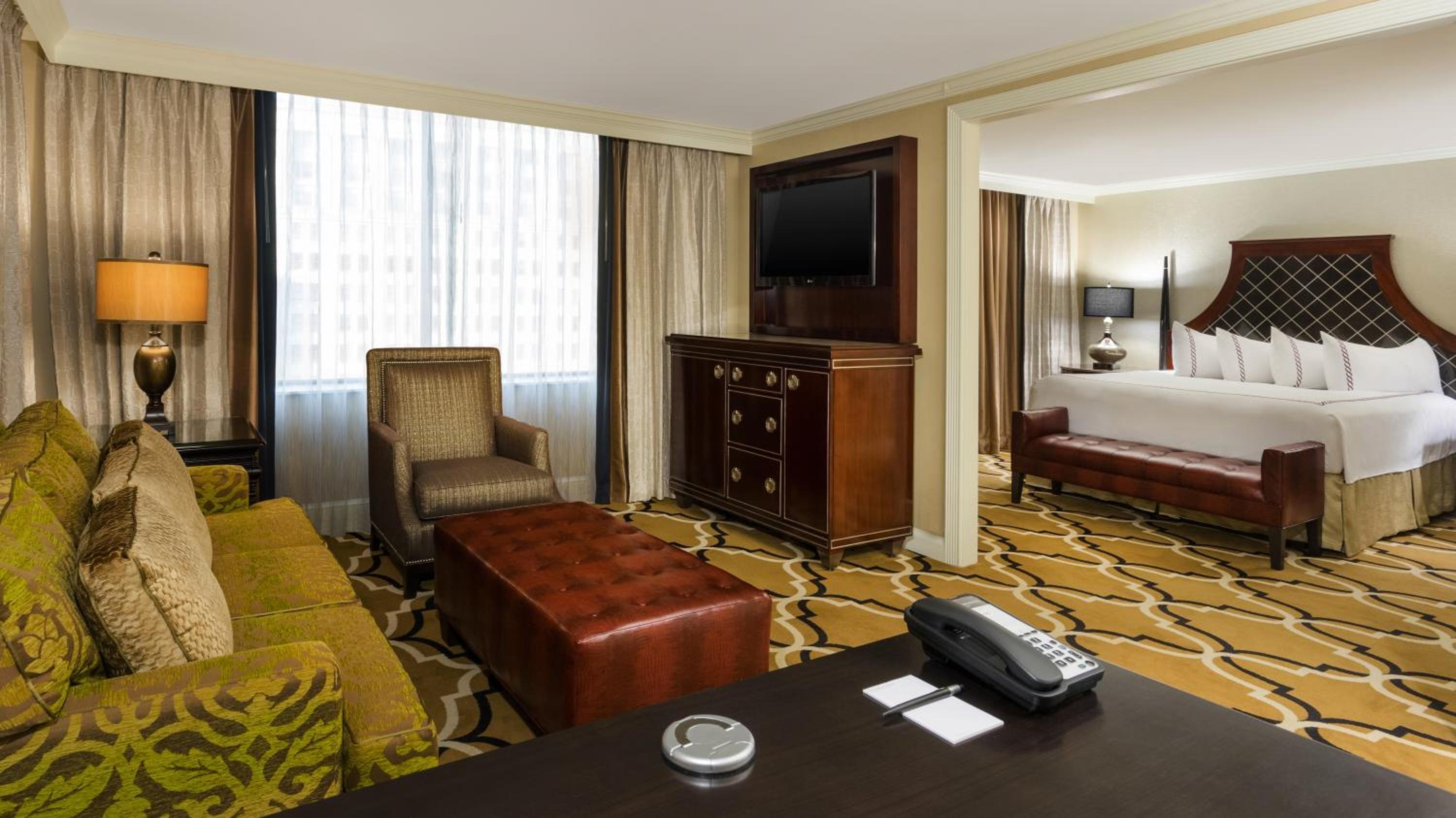 One-Bedroom Suite with Sofa Bed - Photo 3