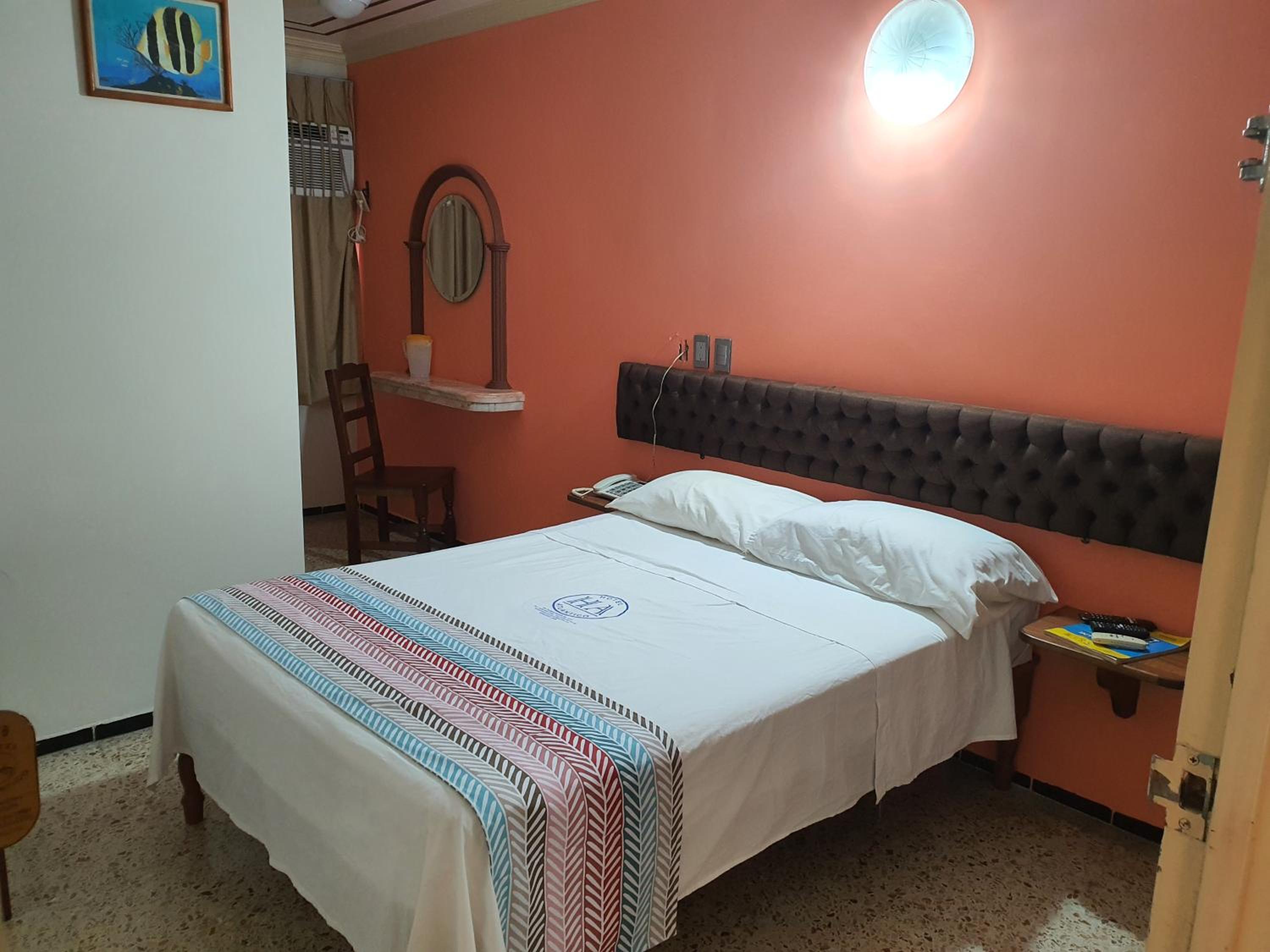 Double Room - Photo 10