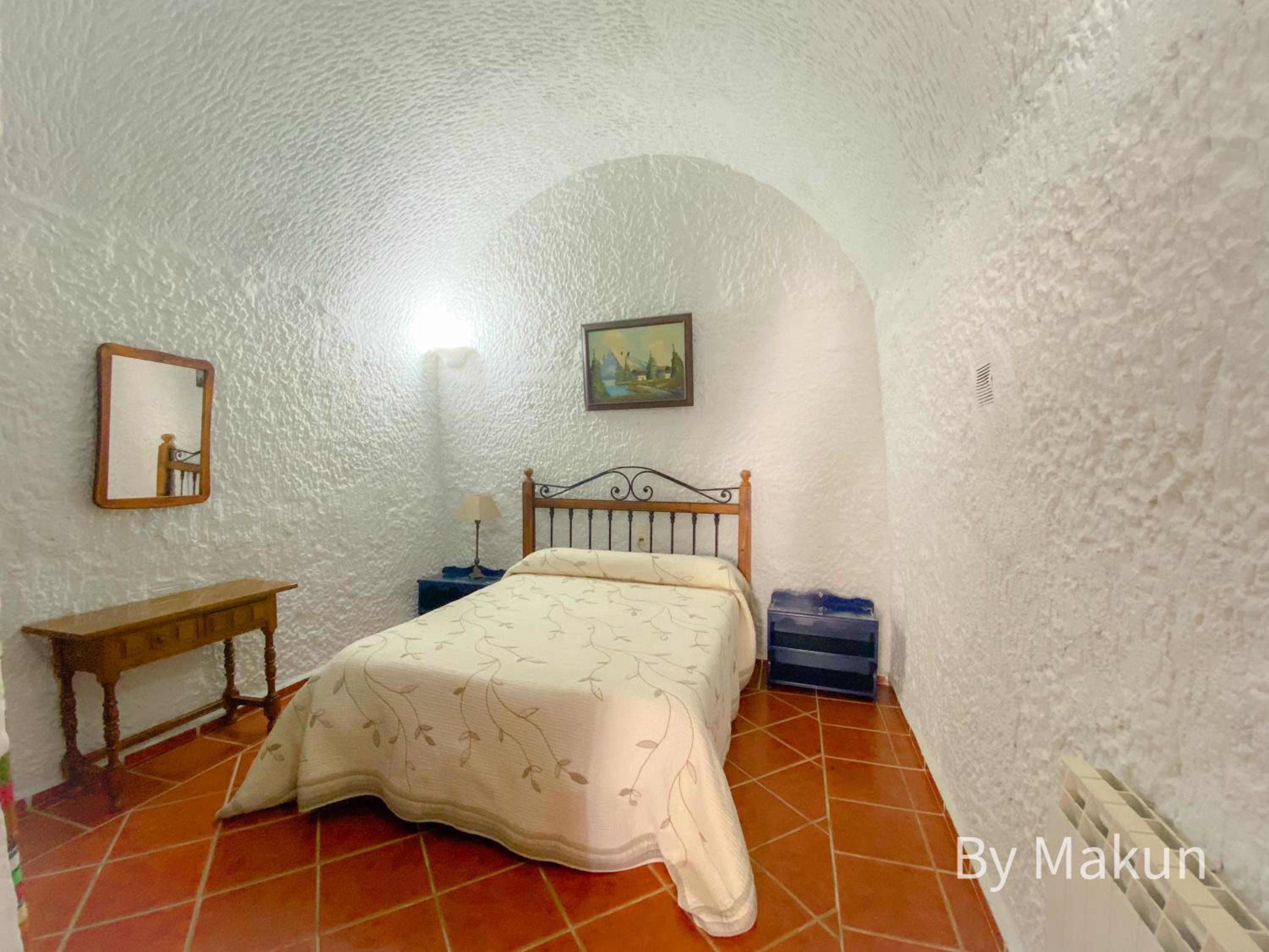 Cave (2 Adults) - Photo 10