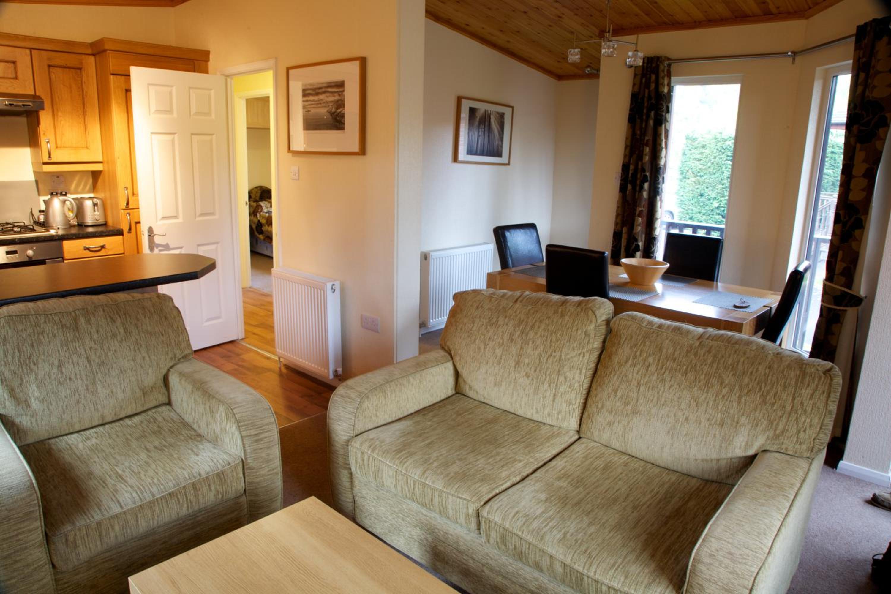 Woodland Lodge (Two Bedroom Log Cabin) - Photo 4