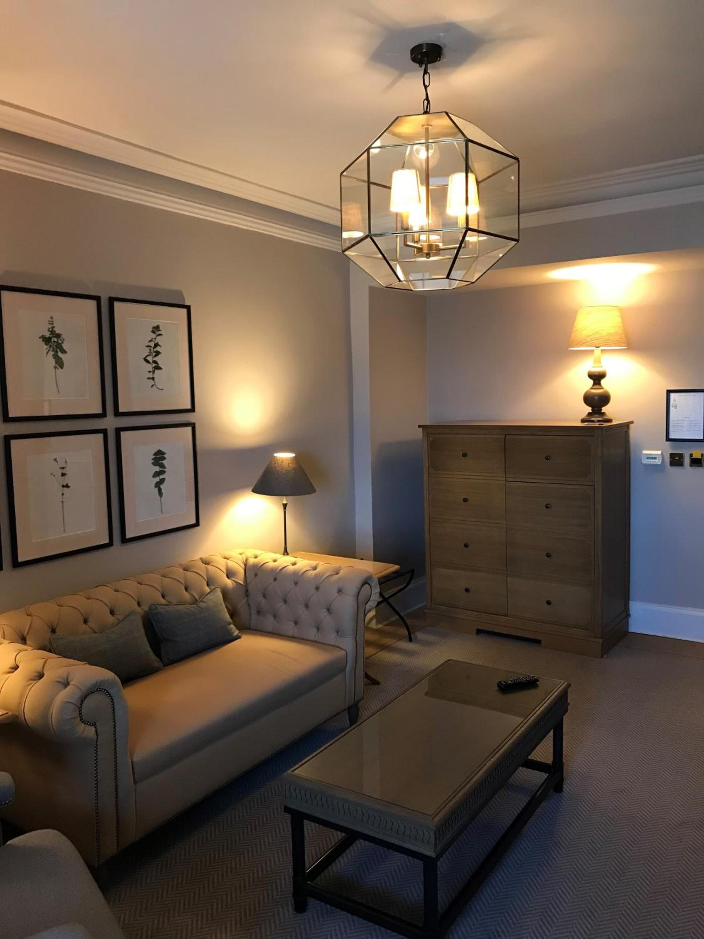 Suite with View - Photo 7