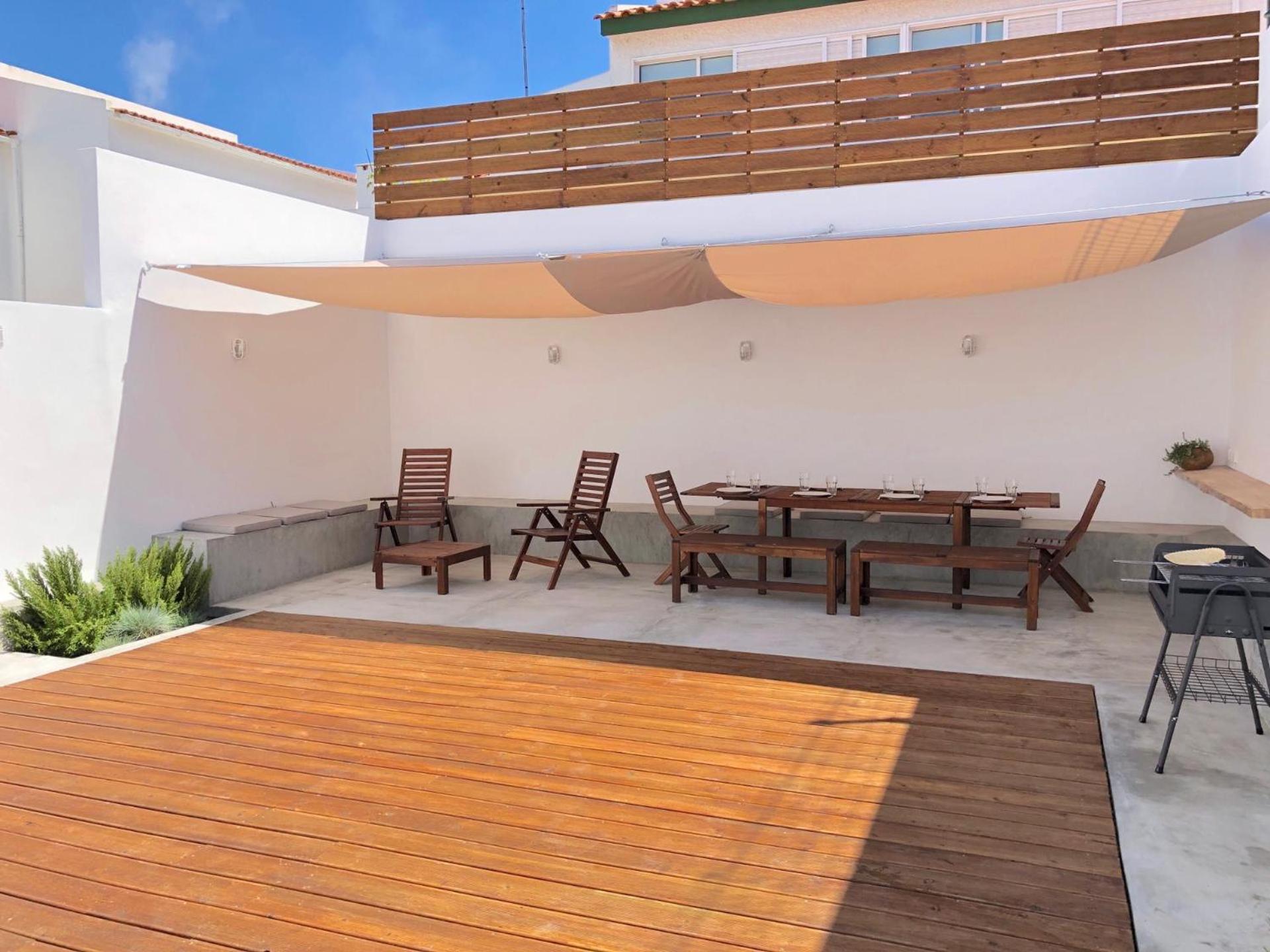 Four-Bedroom House - Photo 8