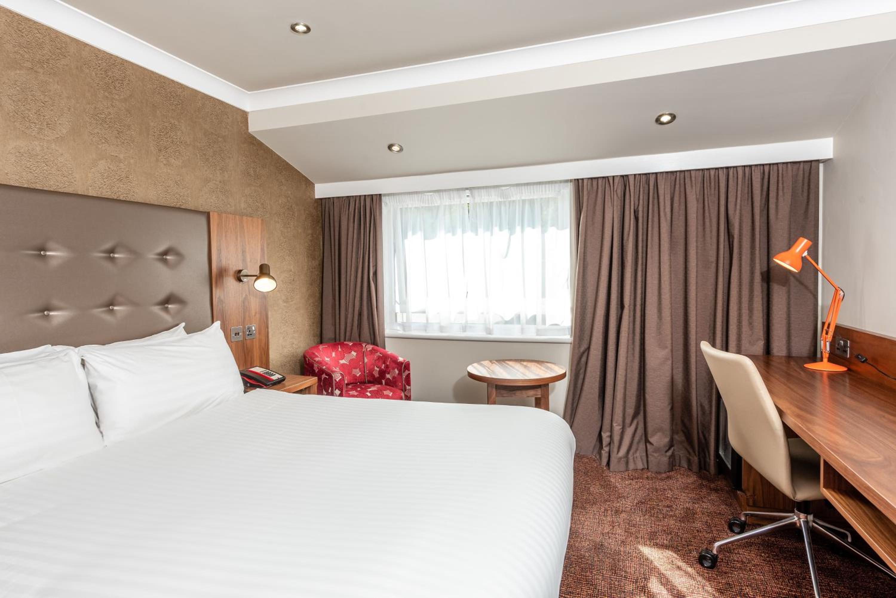 Standard Queen Room - Photo 4