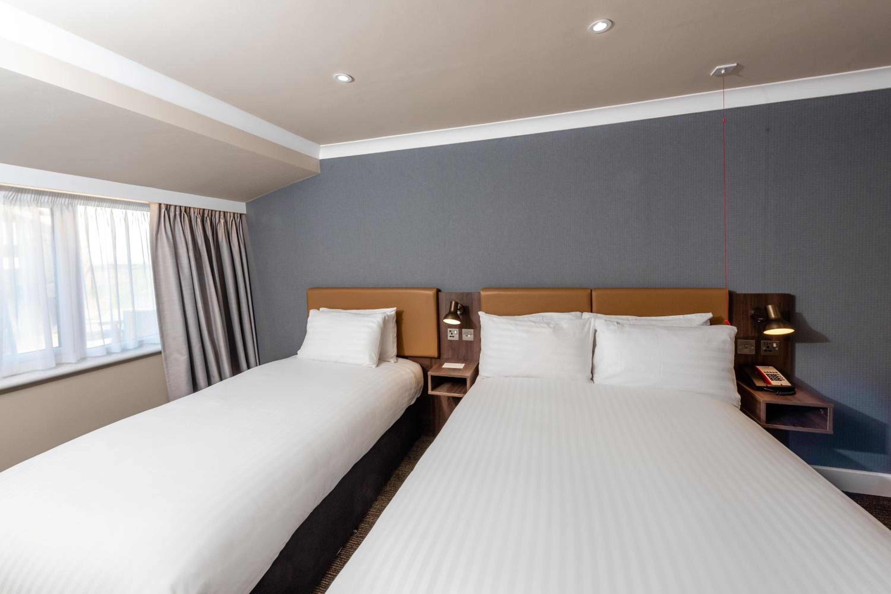 Standard Double Room - Accessible - Photo 1