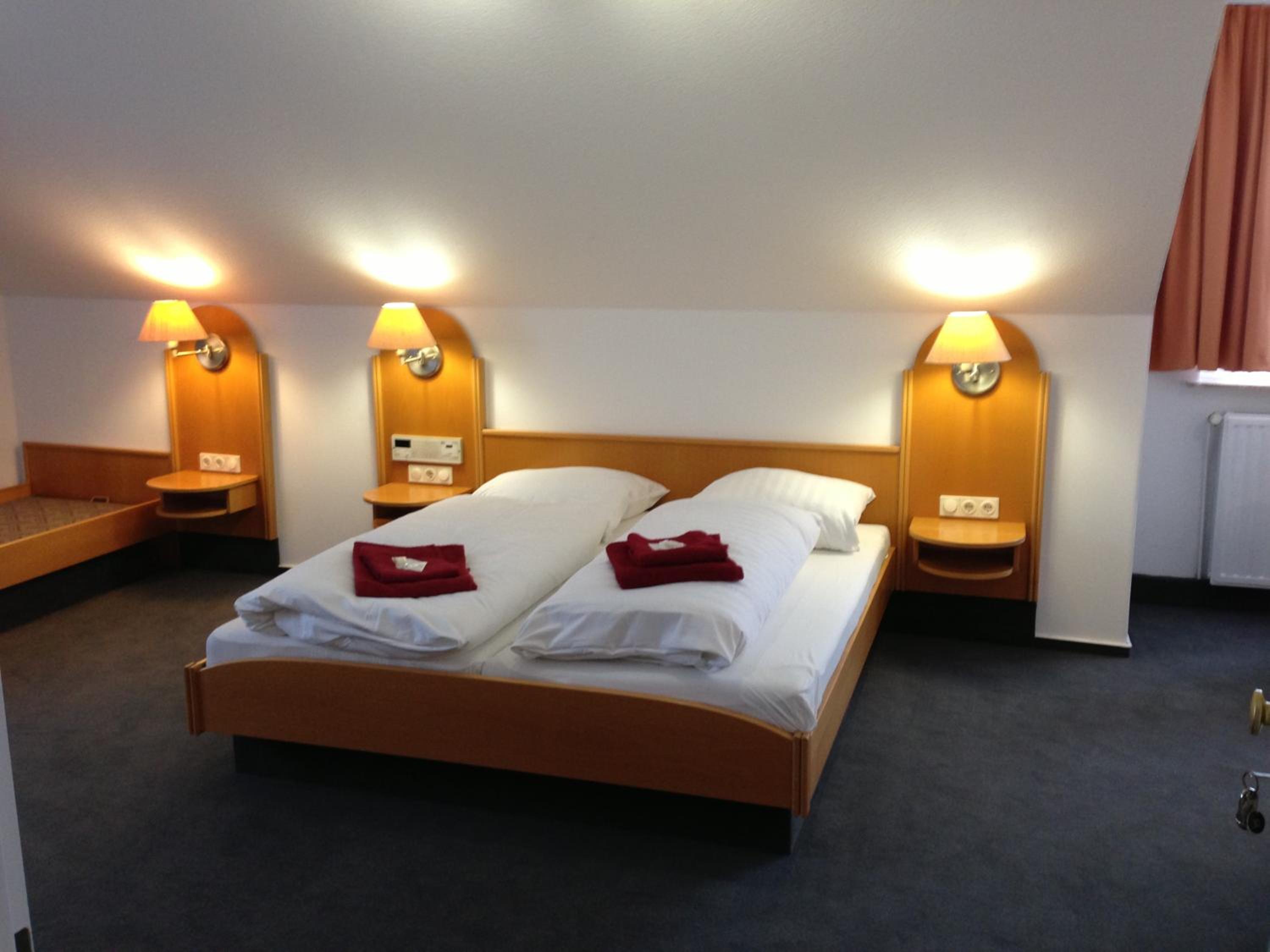Three-Bedroom Apartment (4 Adults) - Photo 2