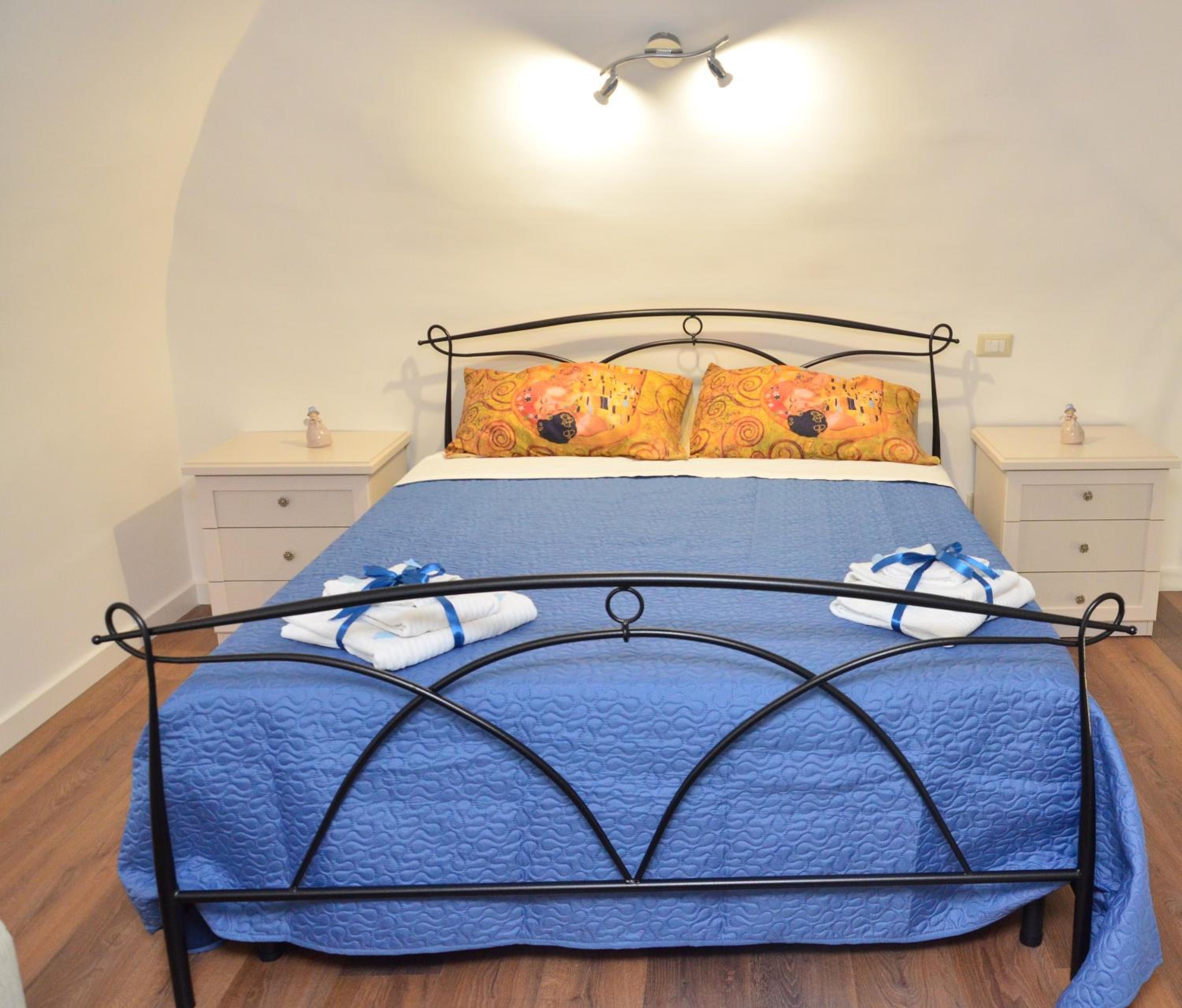 One-Bedroom House - Photo 1