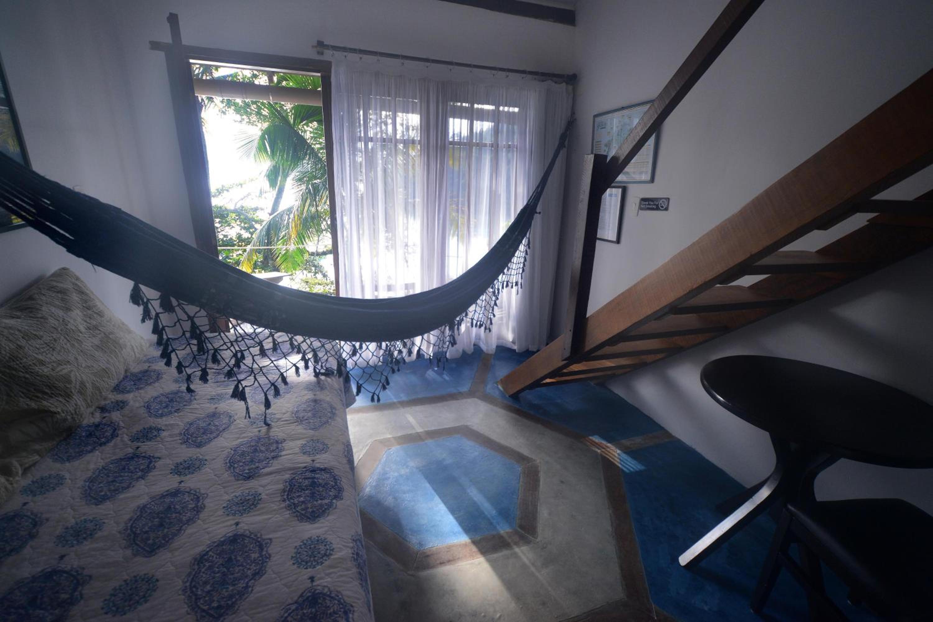 Standard Suite - Photo 1