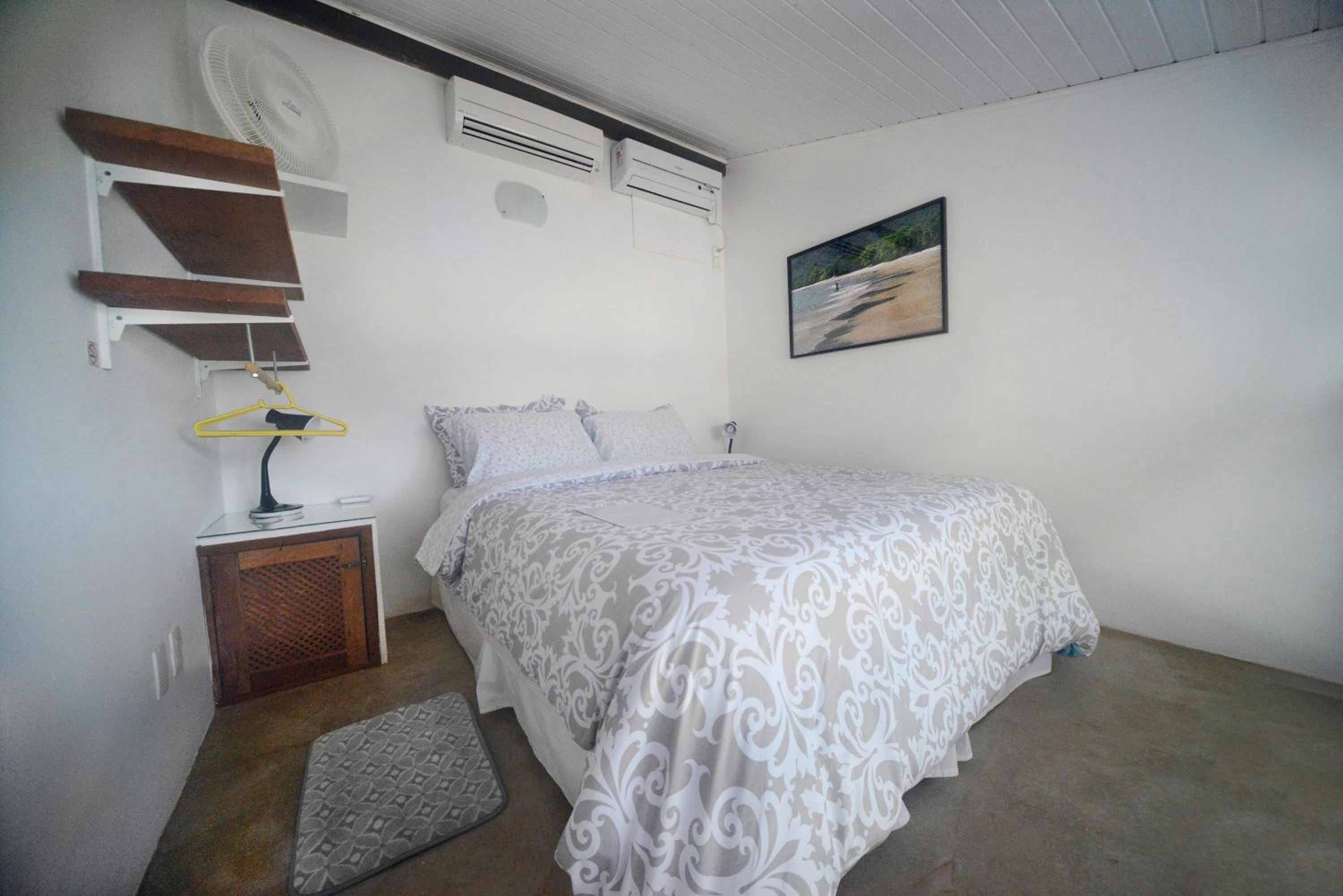 Standard Suite - Photo 8