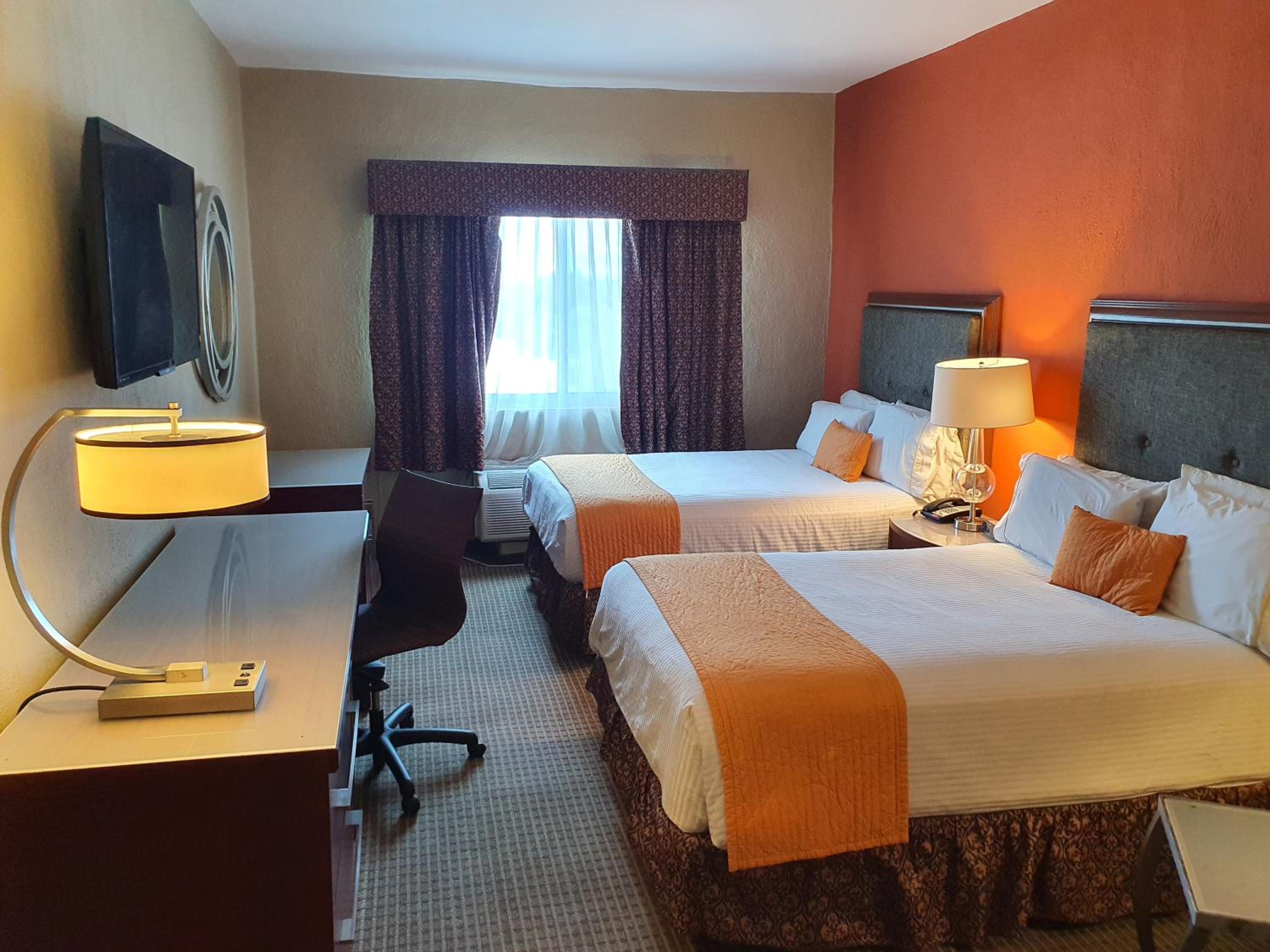 Double Room with Two Double Beds - Photo 1
