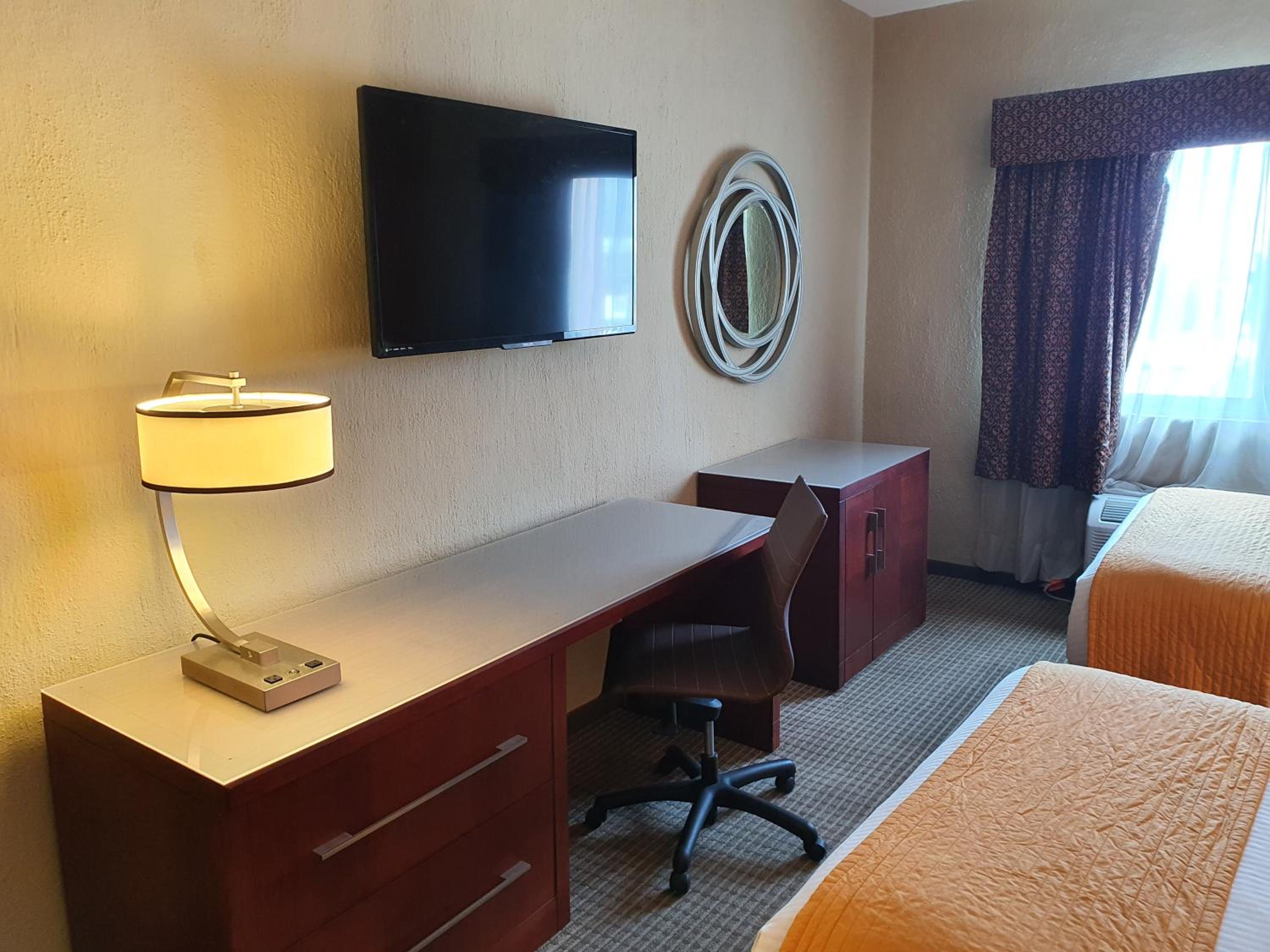 Double Room with Two Double Beds - Photo 4
