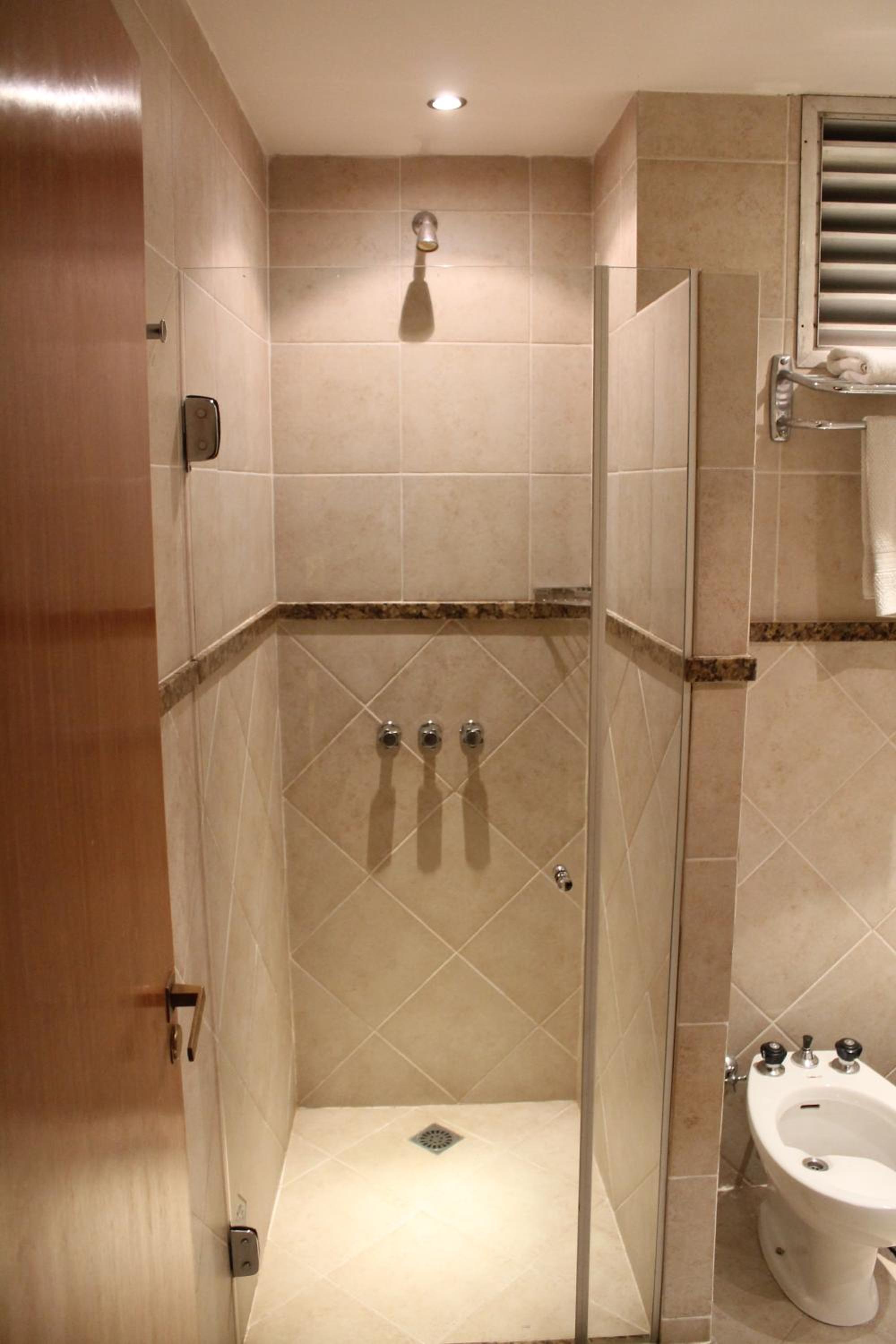 Standard Twin Room - Photo 5